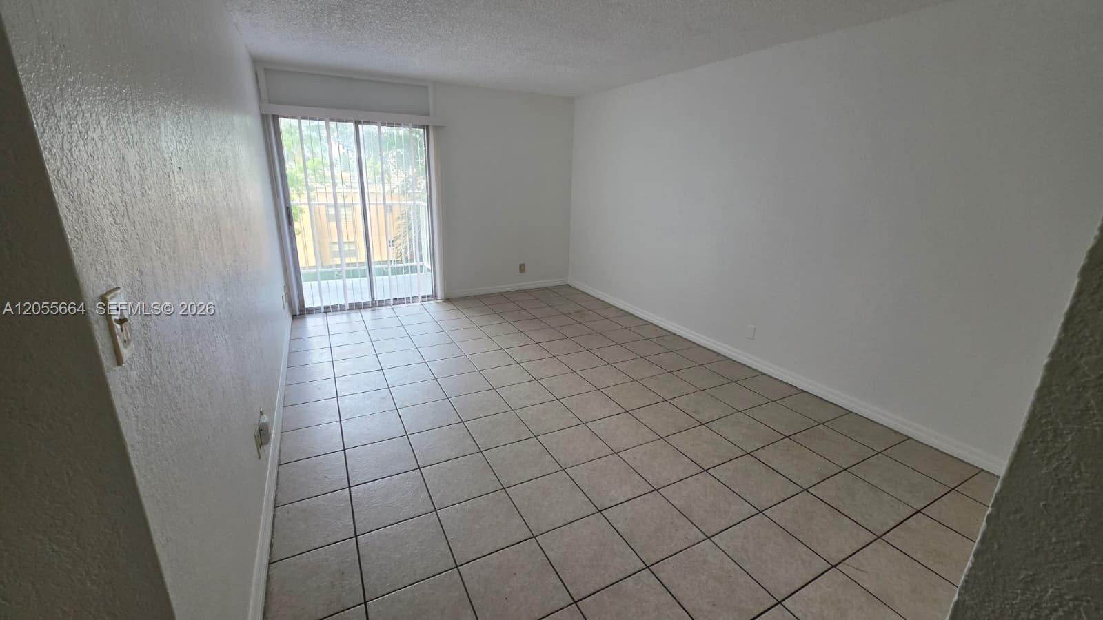 4550 NW 9th St # 308E