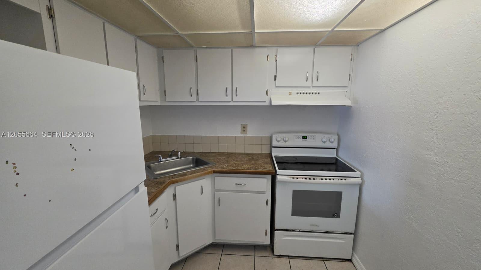 4550 NW 9th St # 308E