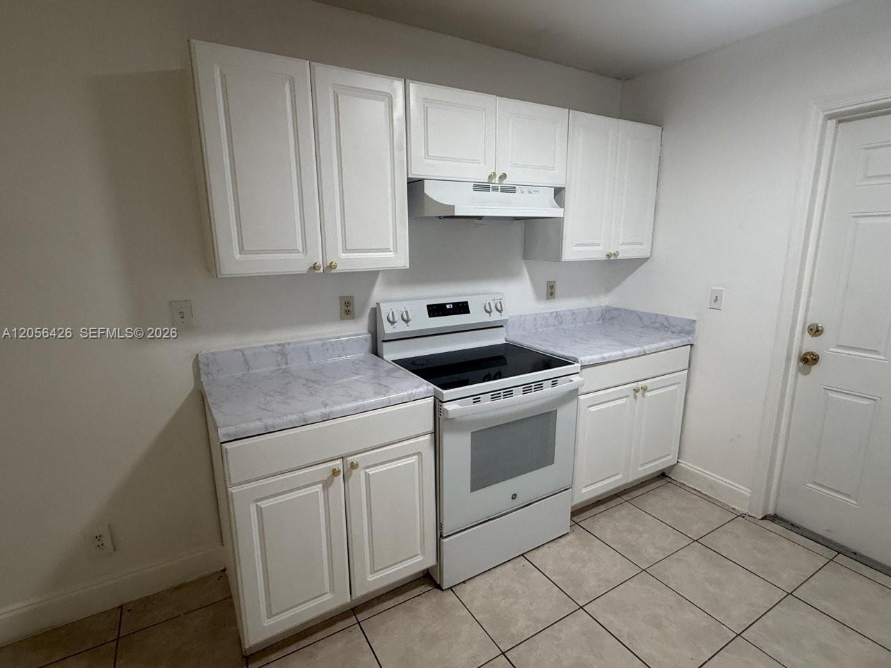 1132 NE 5th Ave # 2