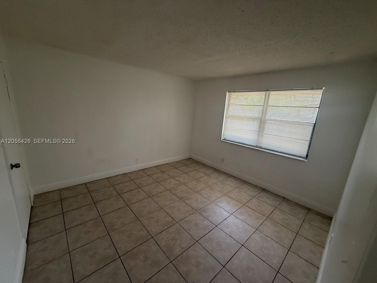 1132 NE 5th Ave # 2