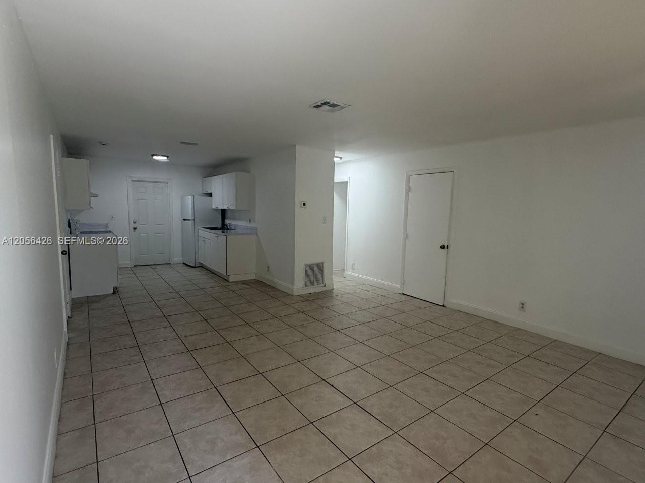 1132 NE 5th Ave # 2
