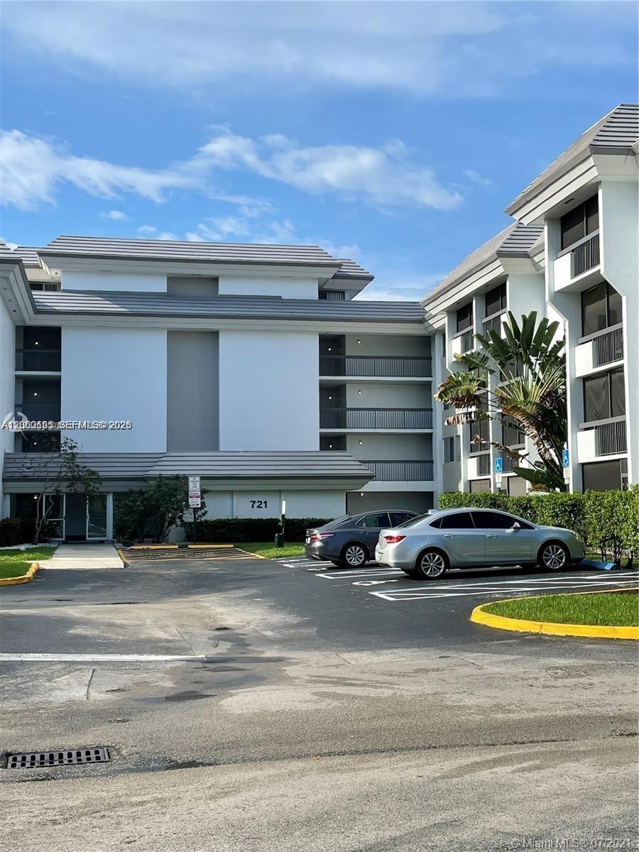 721 N Pine Island Rd # 104