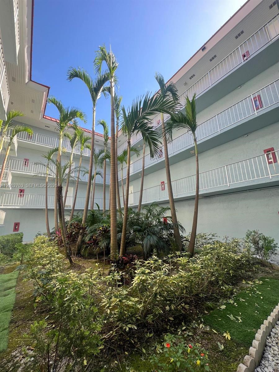 405 S Pine Island Rd # 401D