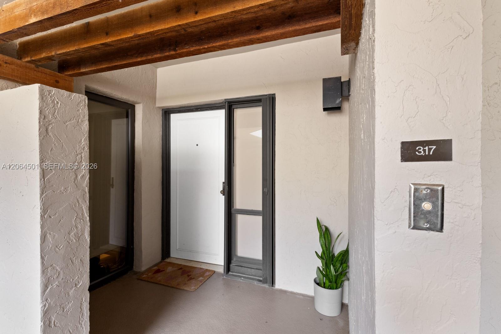 161 Crandon Blvd # 317