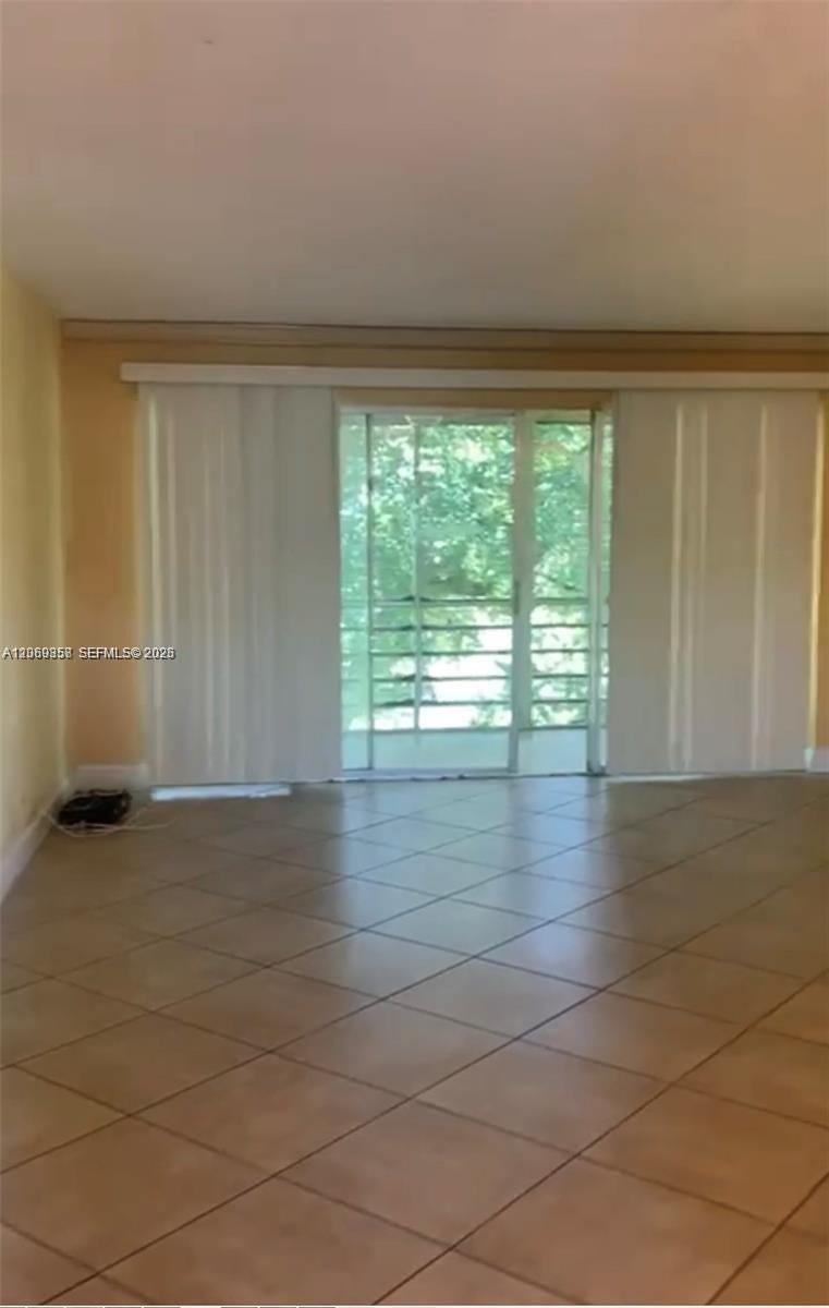 8380 Sands Point Blvd # J308