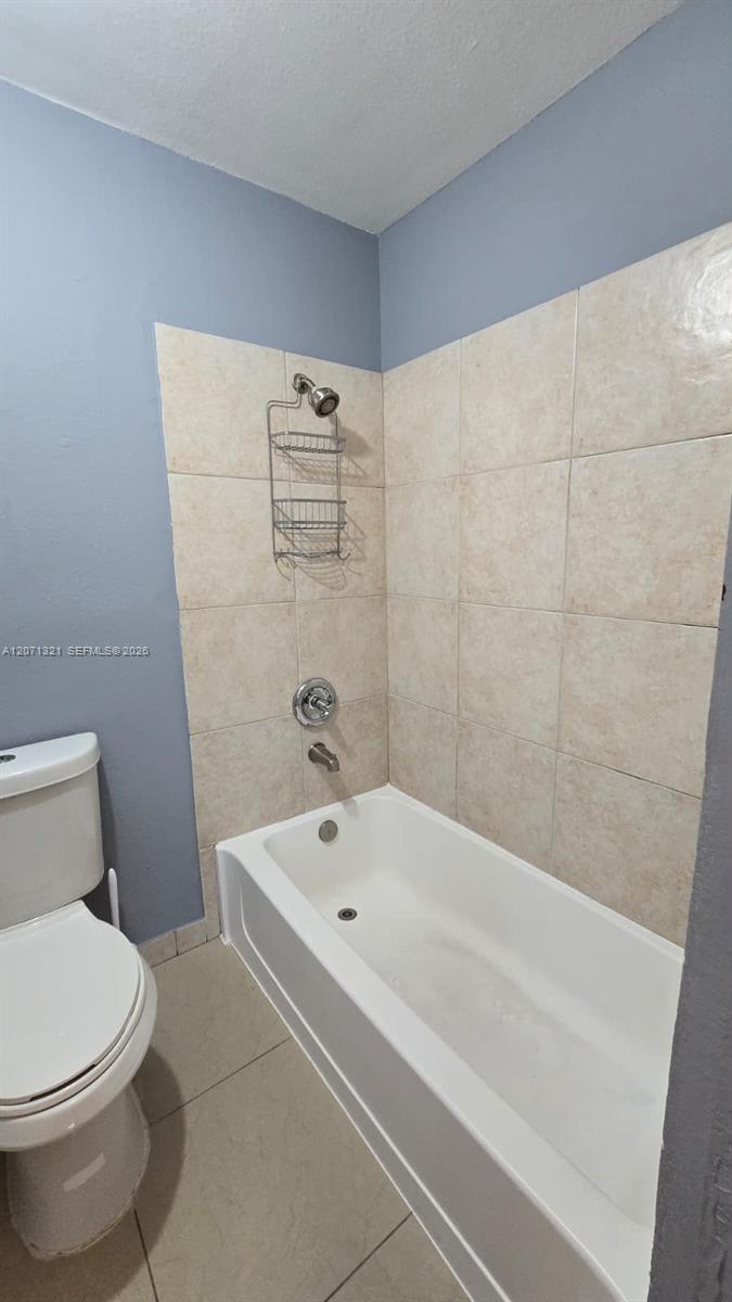 8787 NW 39th St