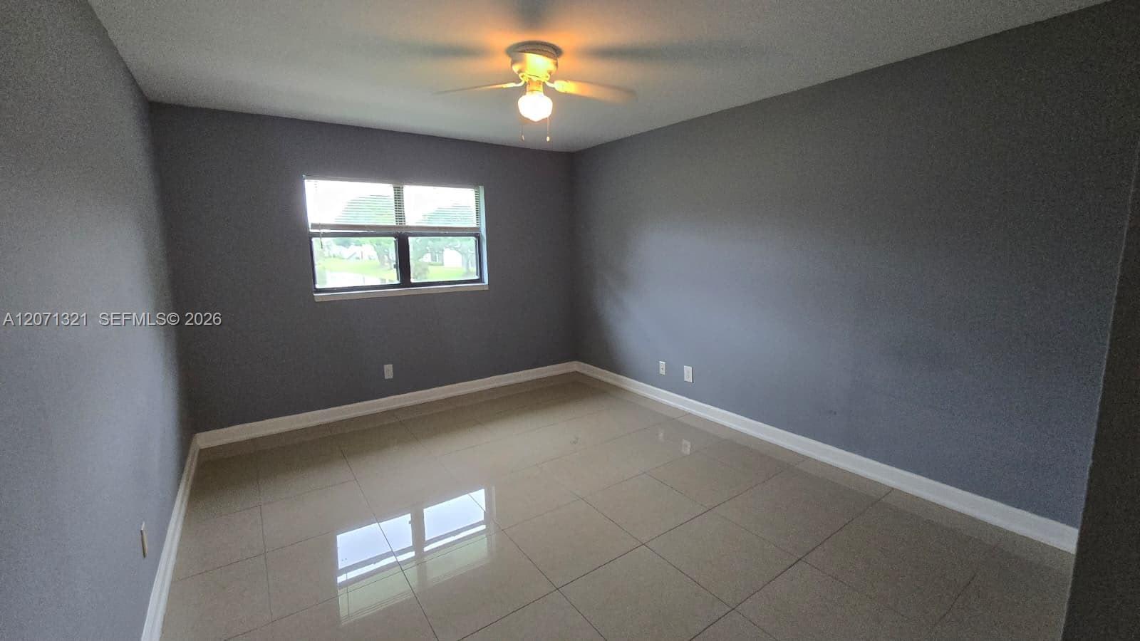 8787 NW 39th St