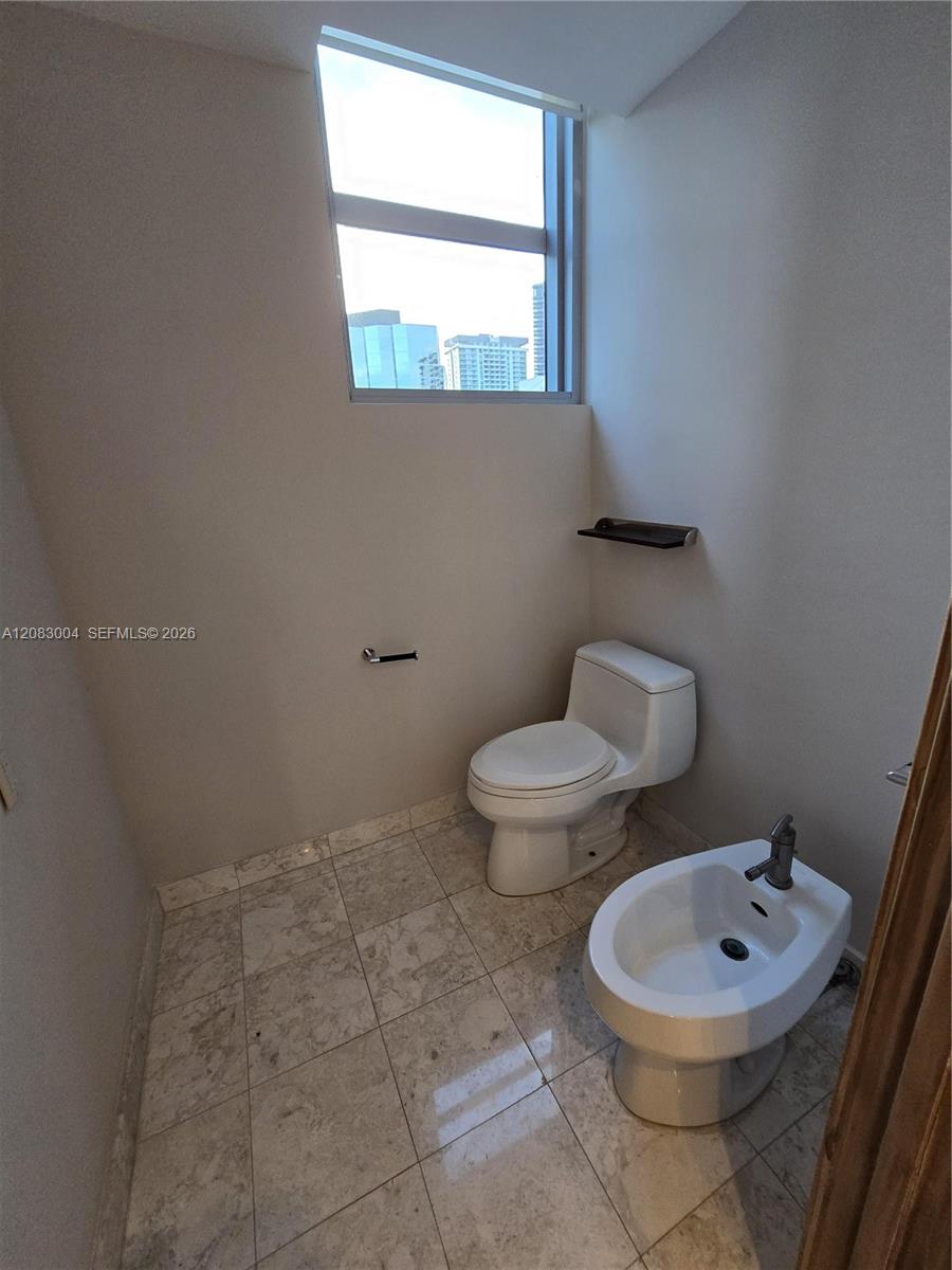 1331 Brickell Bay Dr # 2102