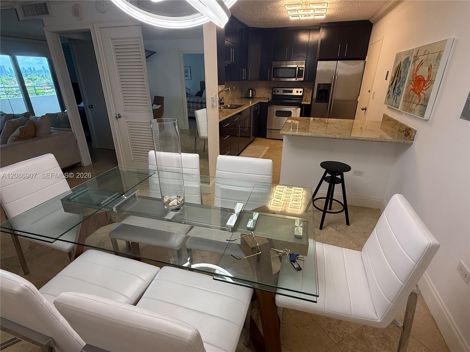 5555 Collins Ave # 7Z