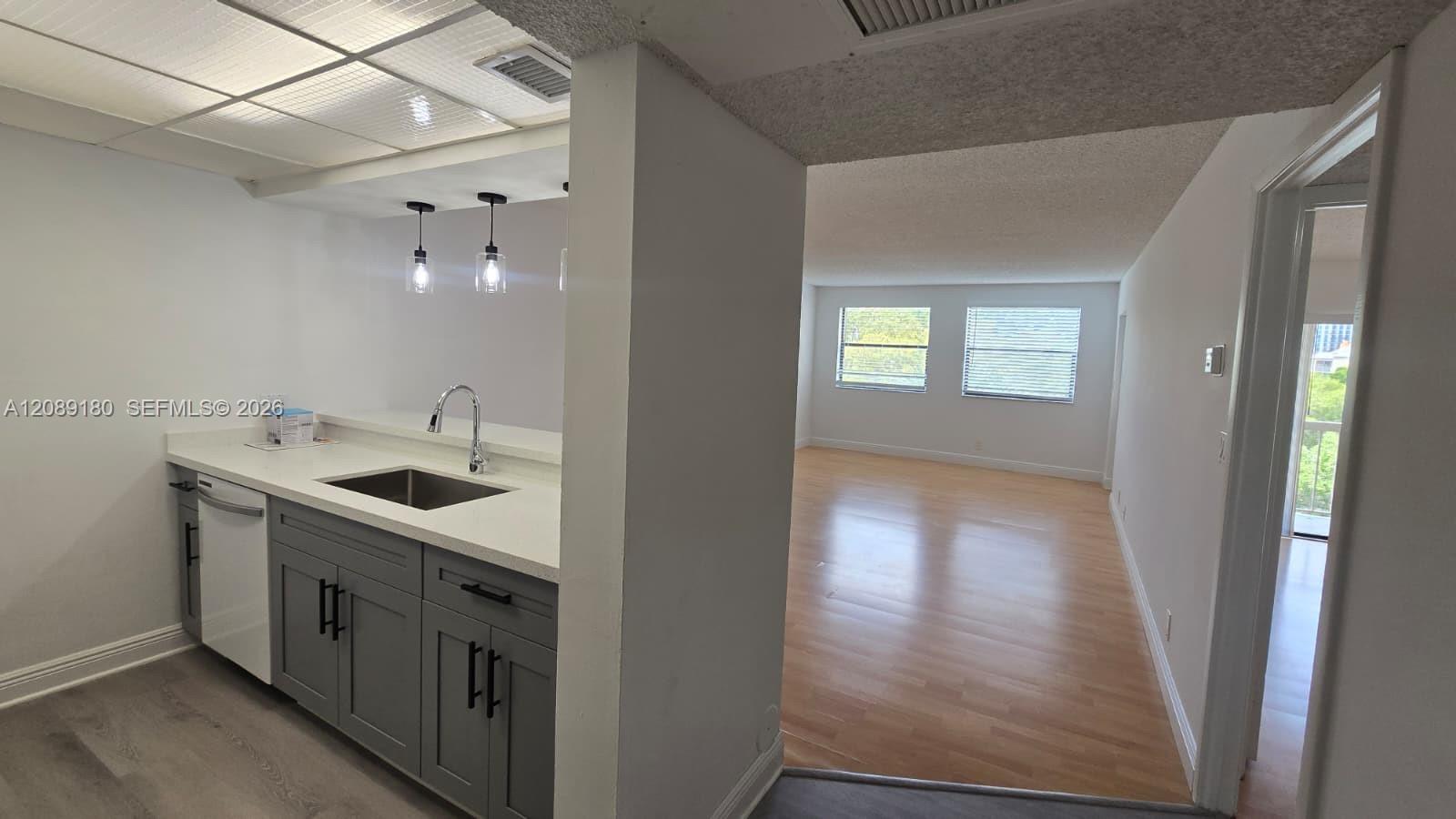 8180 Geneva Ct # 419