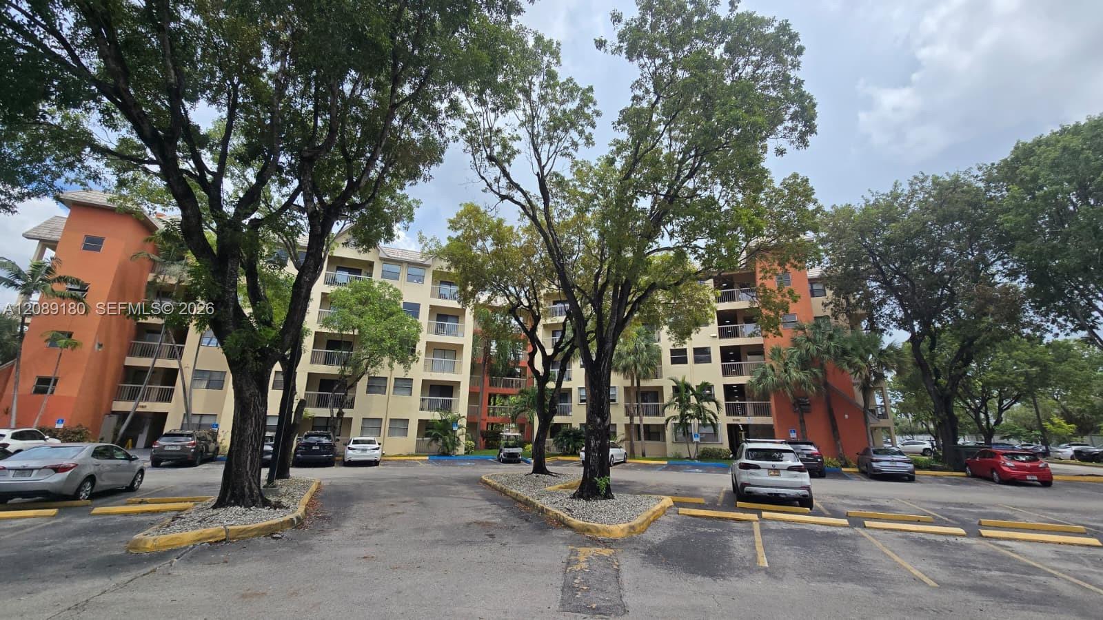 8180 Geneva Ct # 419