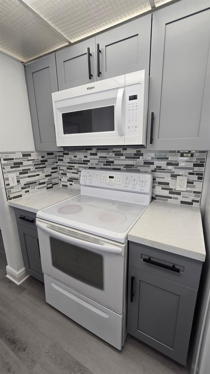 8180 Geneva Ct # 419