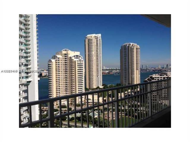 701 BRICKELL KEY BL # 2404