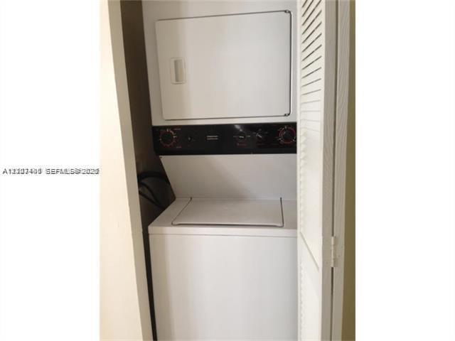 701 BRICKELL KEY BL # 2404