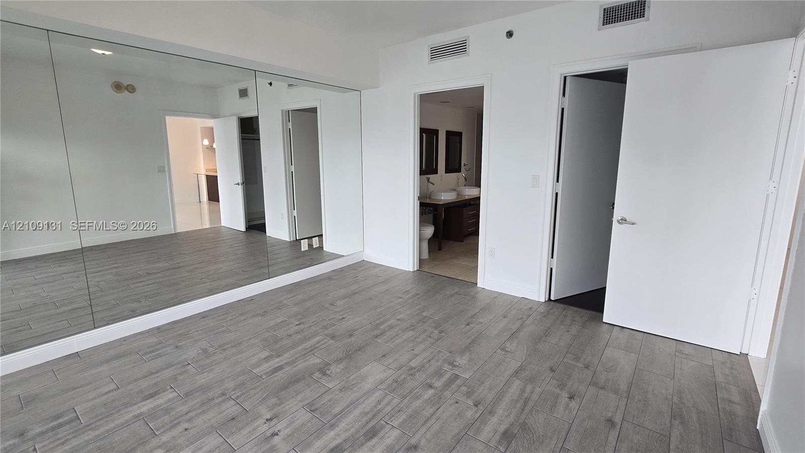 485 Brickell Ave # 4103