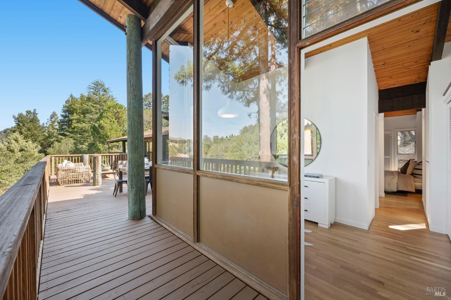 3 Coronet Way