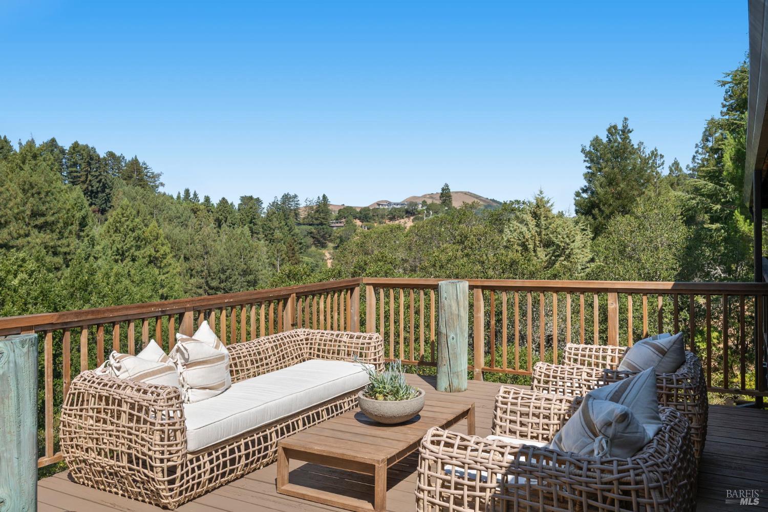 3 Coronet Way