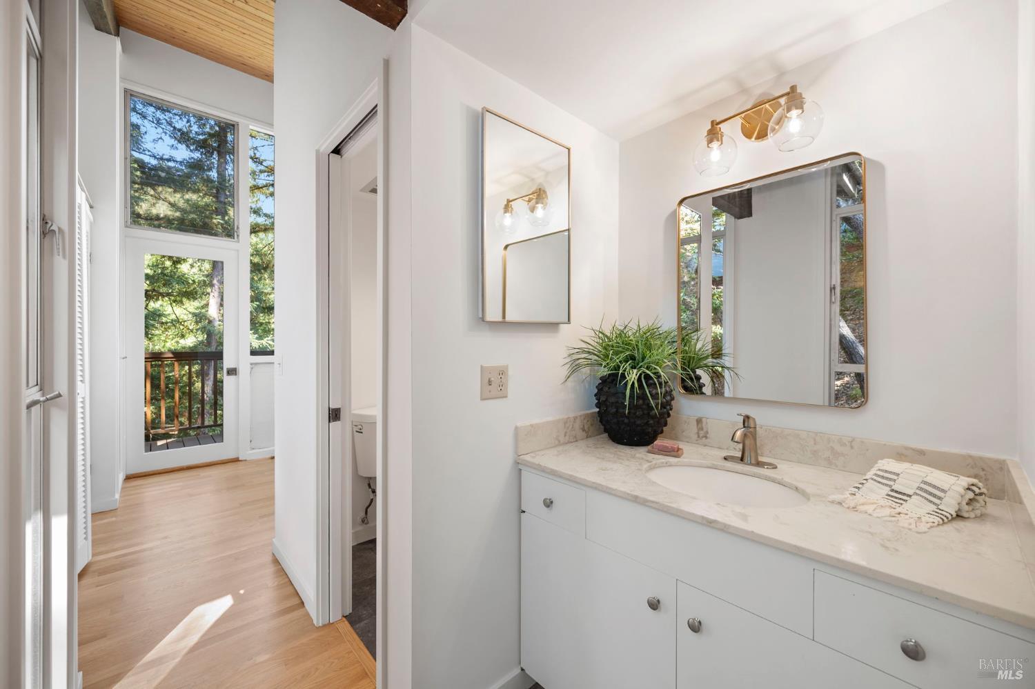 3 Coronet Way