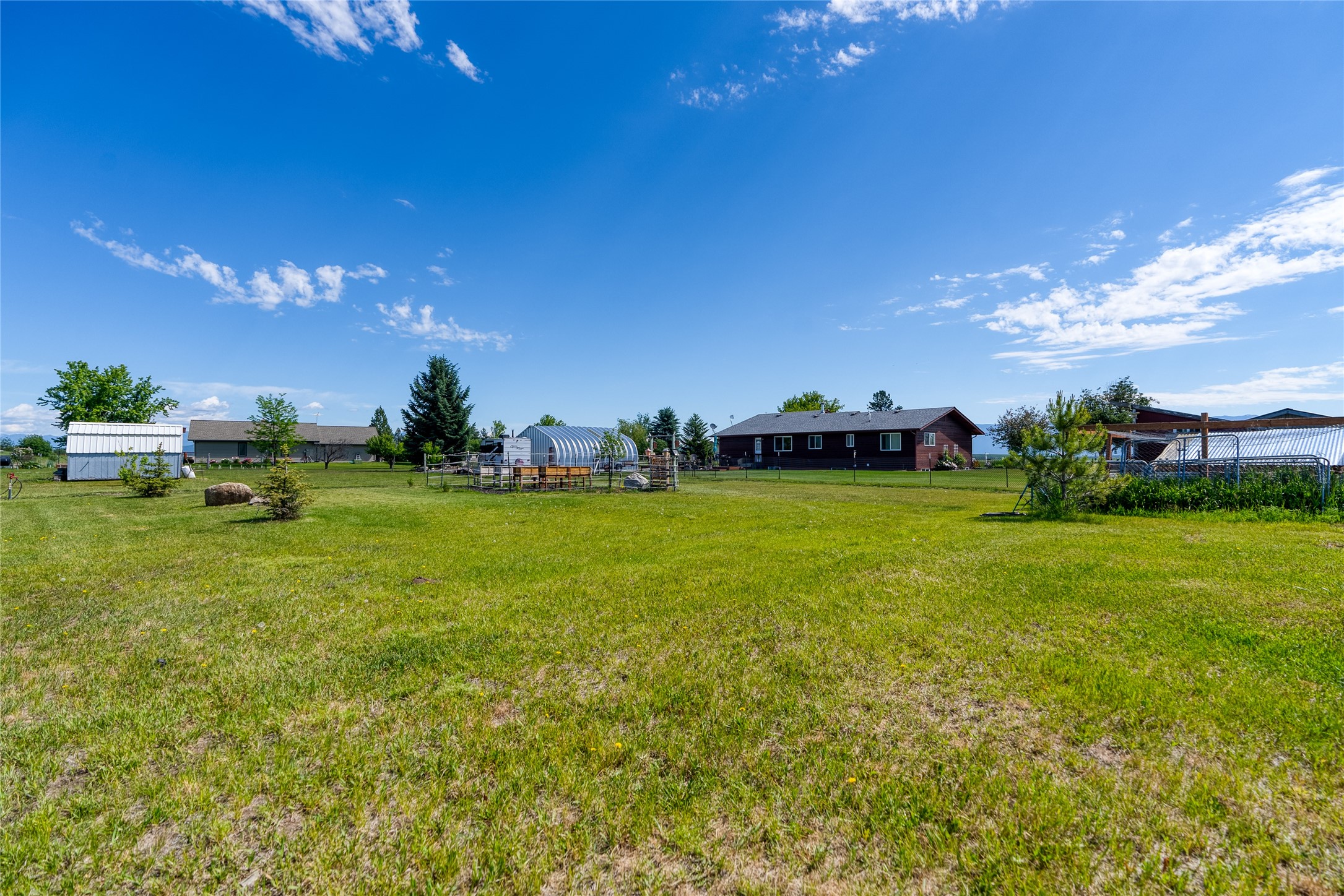 154 W Valley Acres