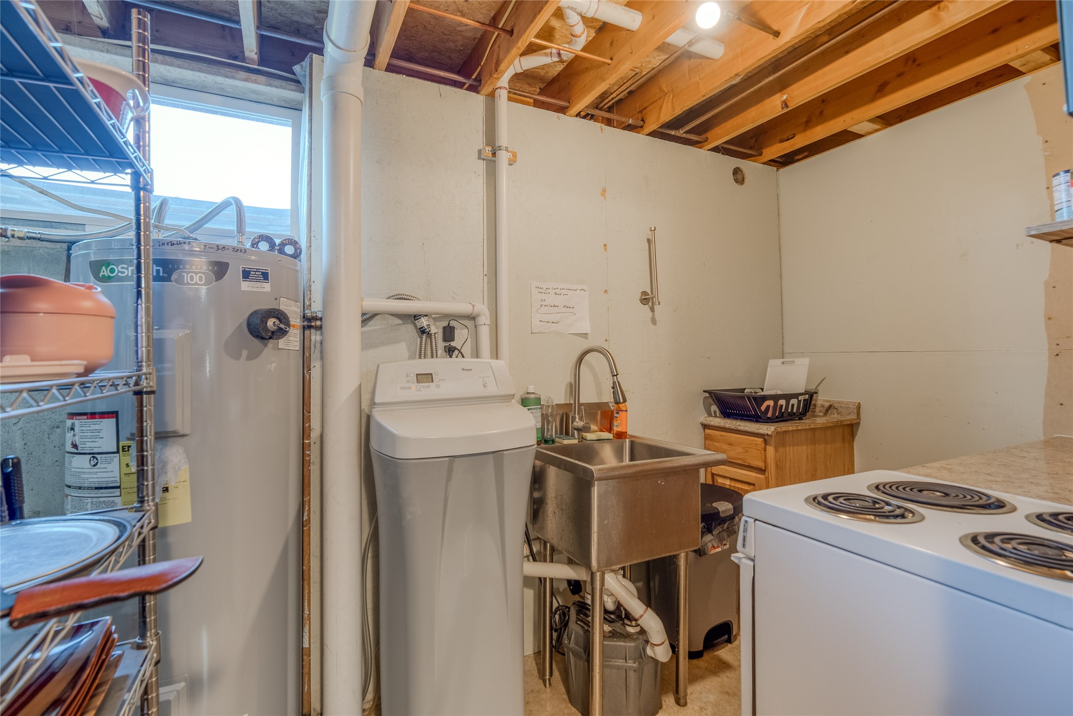 154 W Valley Acres