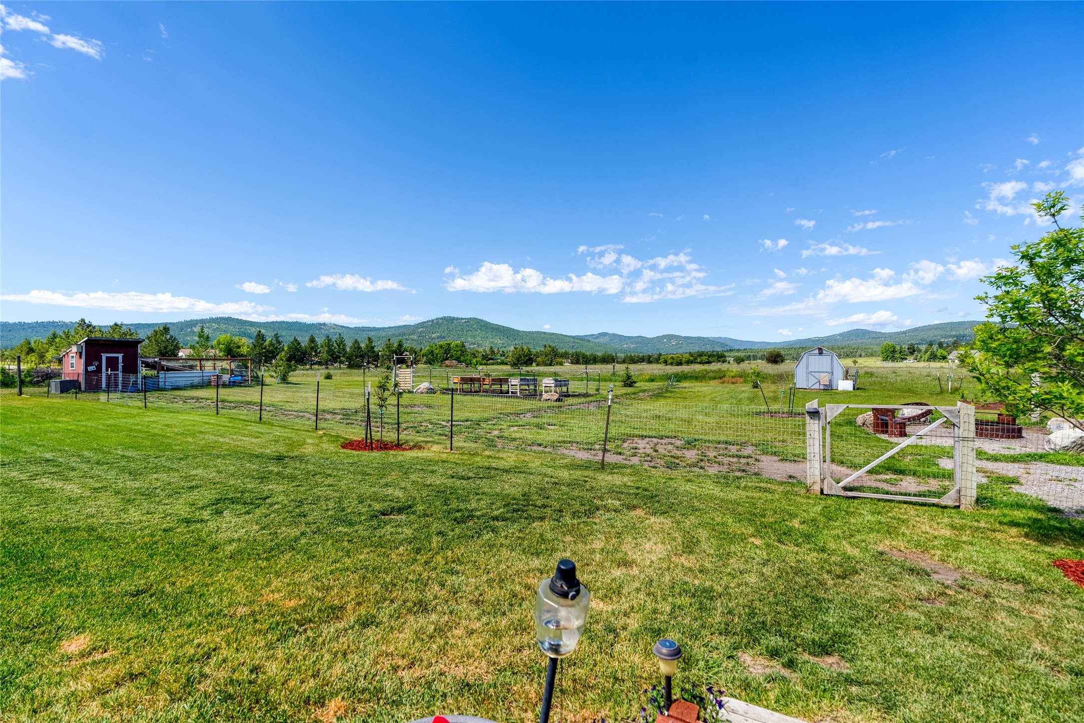 154 W Valley Acres