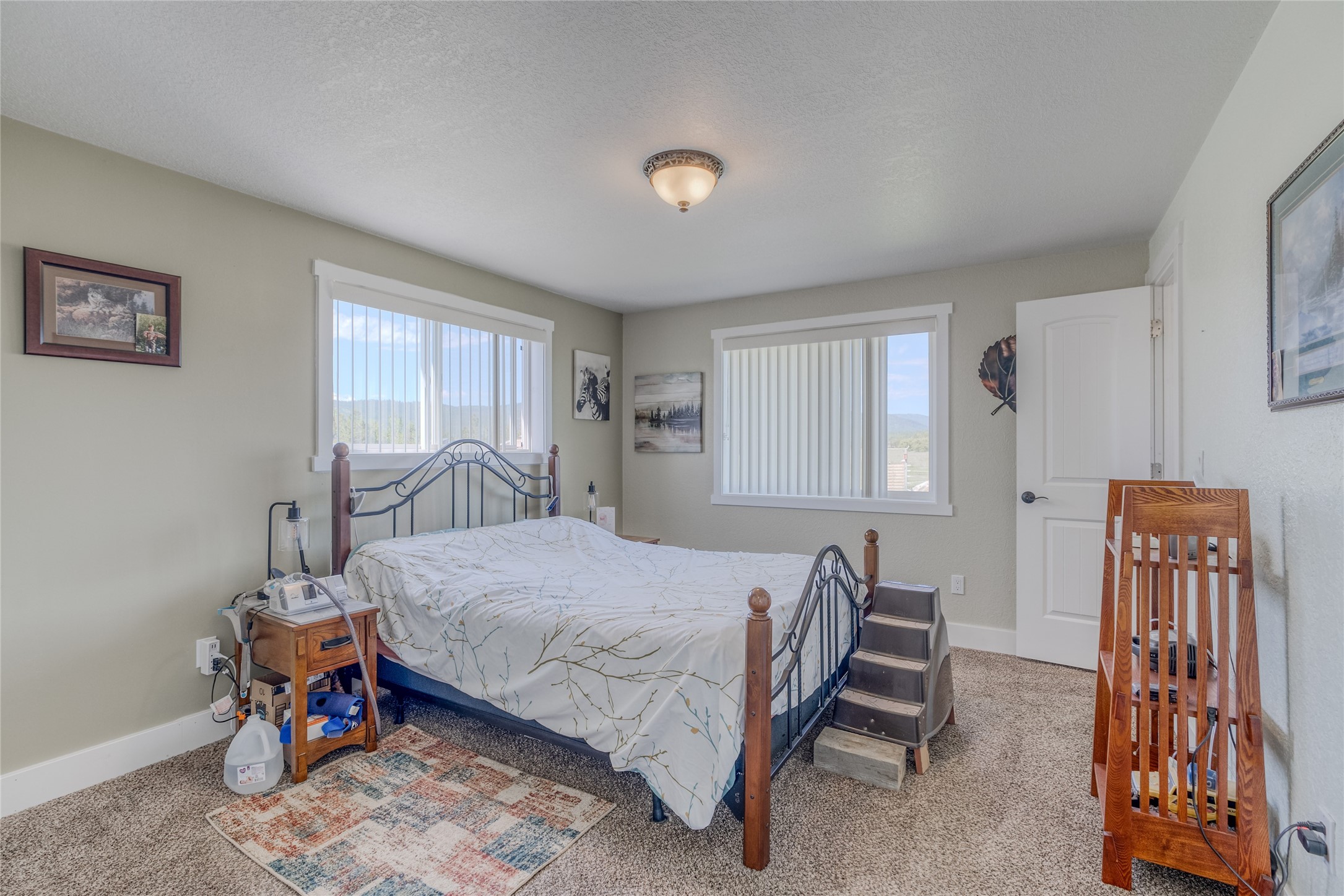 154 W Valley Acres