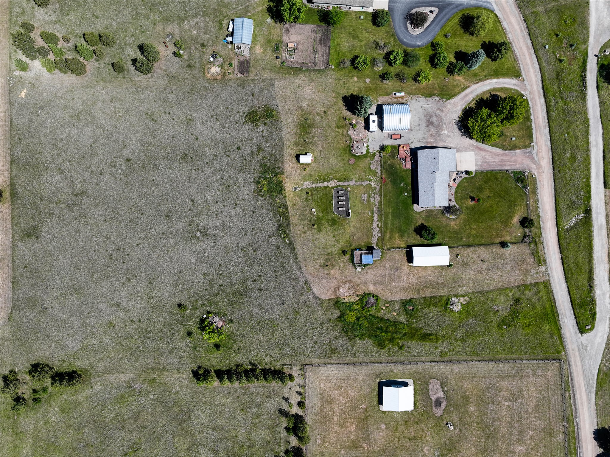 154 W Valley Acres