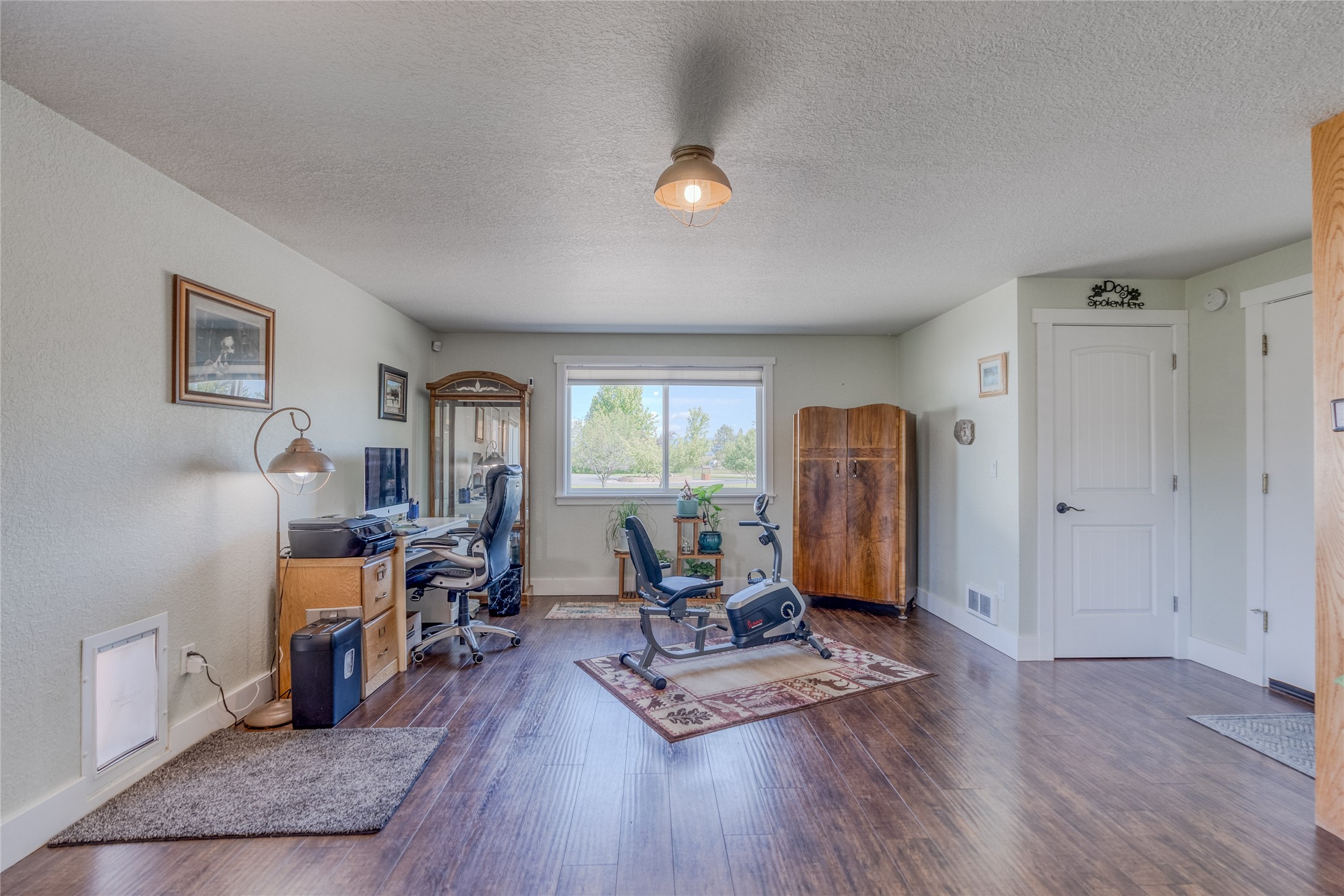 154 W Valley Acres