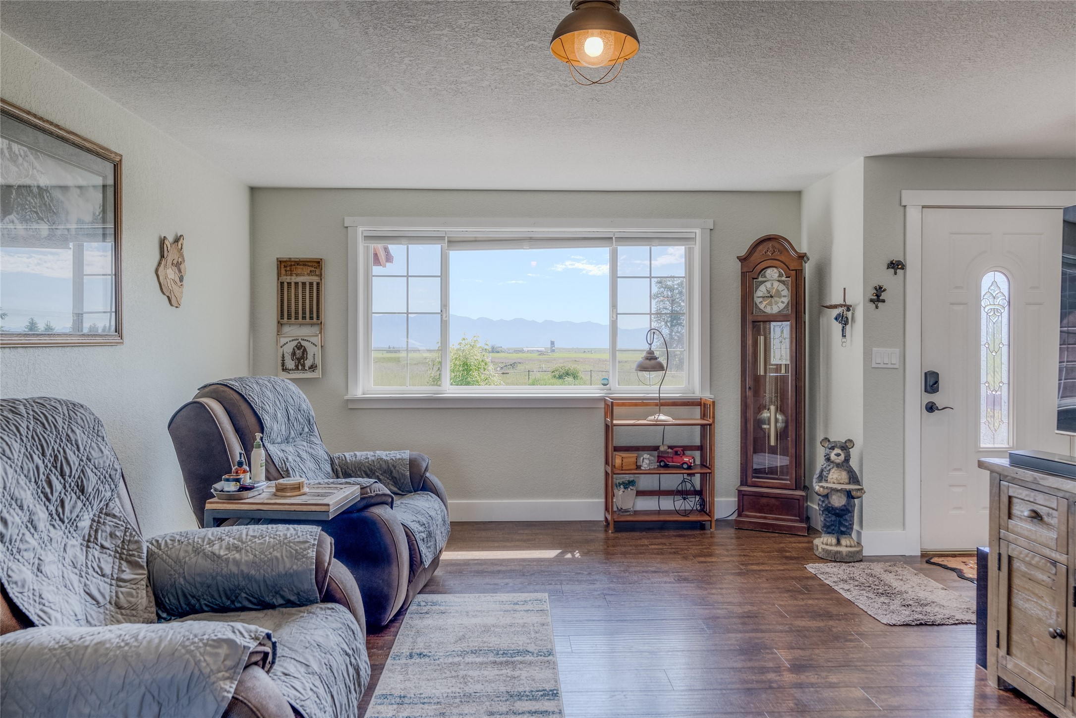 154 W Valley Acres