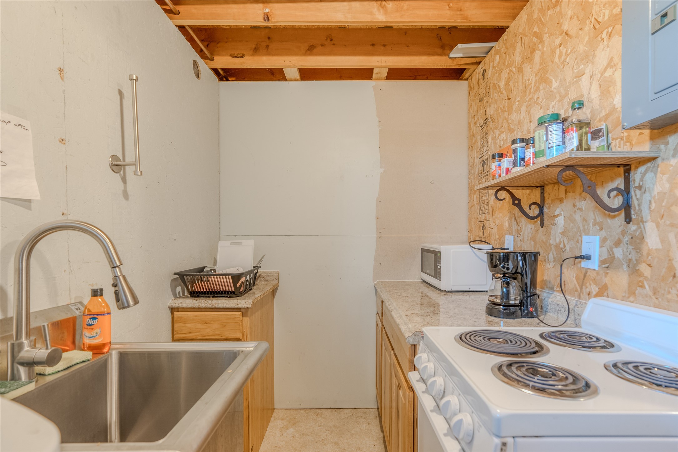 154 W Valley Acres