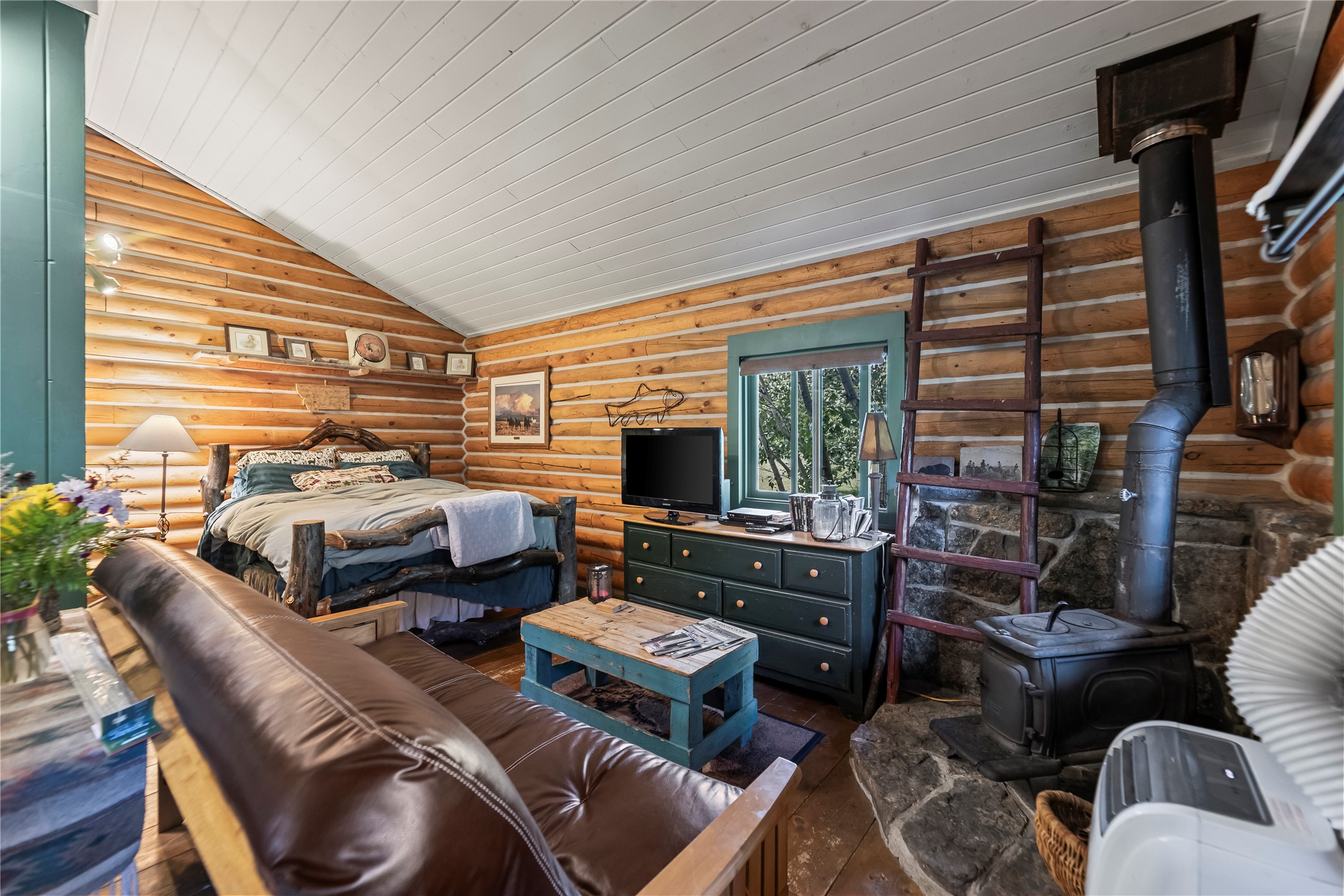 380 W Boulder Road