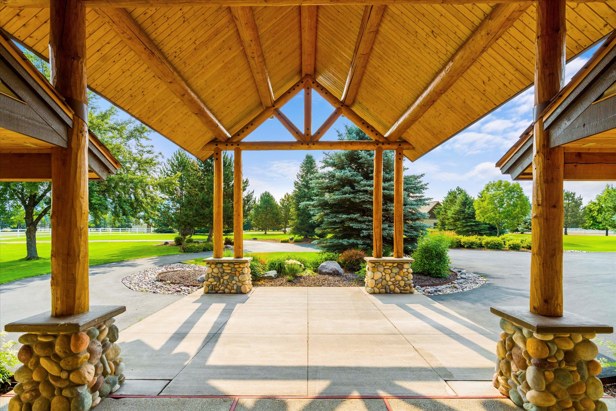 360 Tetrault Road