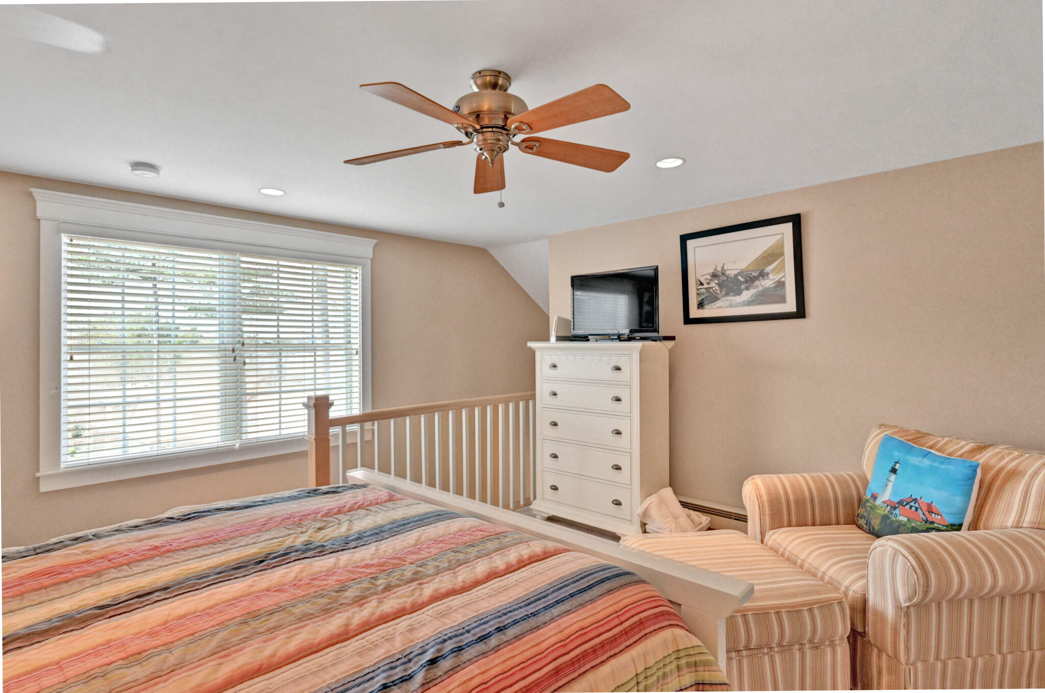29 W Island Way, 512