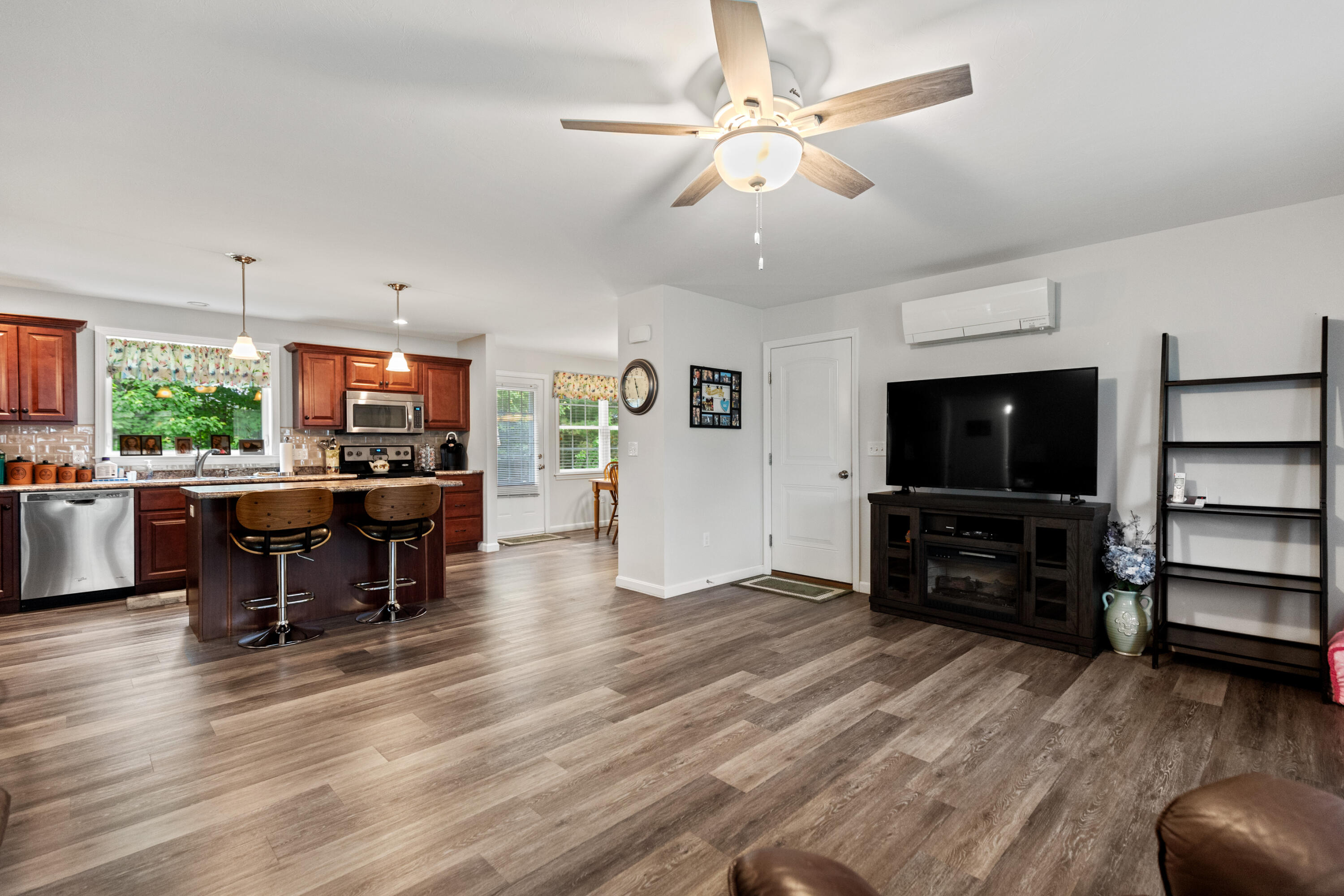 3 Berry Lane, 102