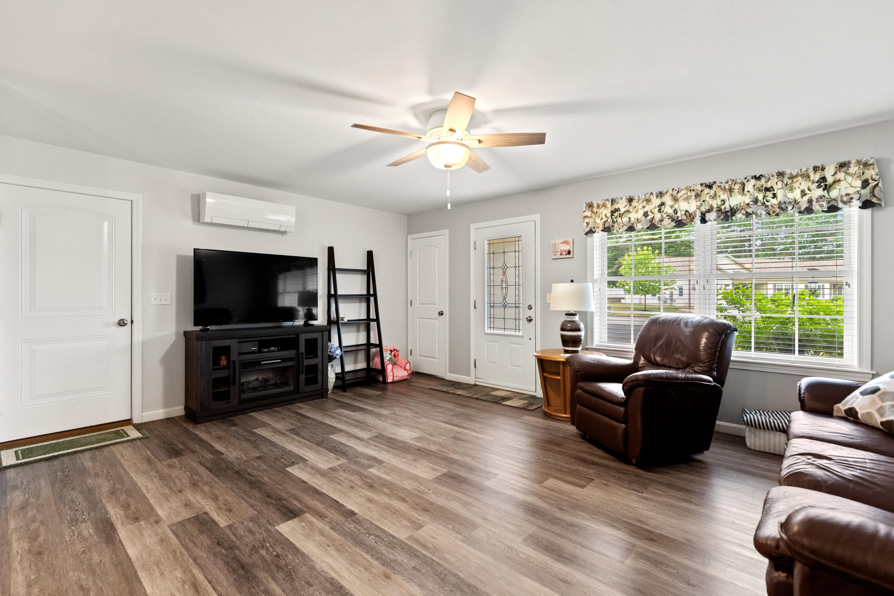3 Berry Lane, 102