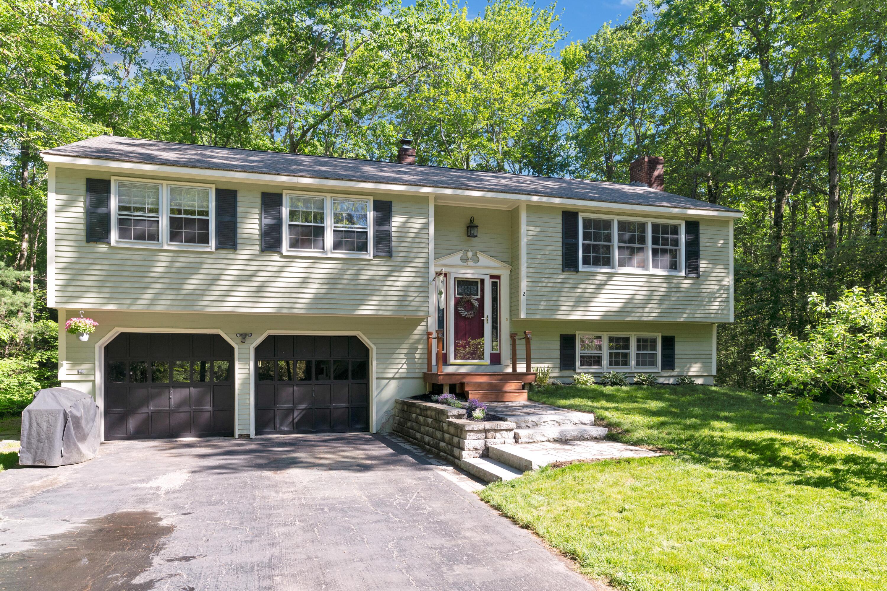 2 Birchcroff Lane
