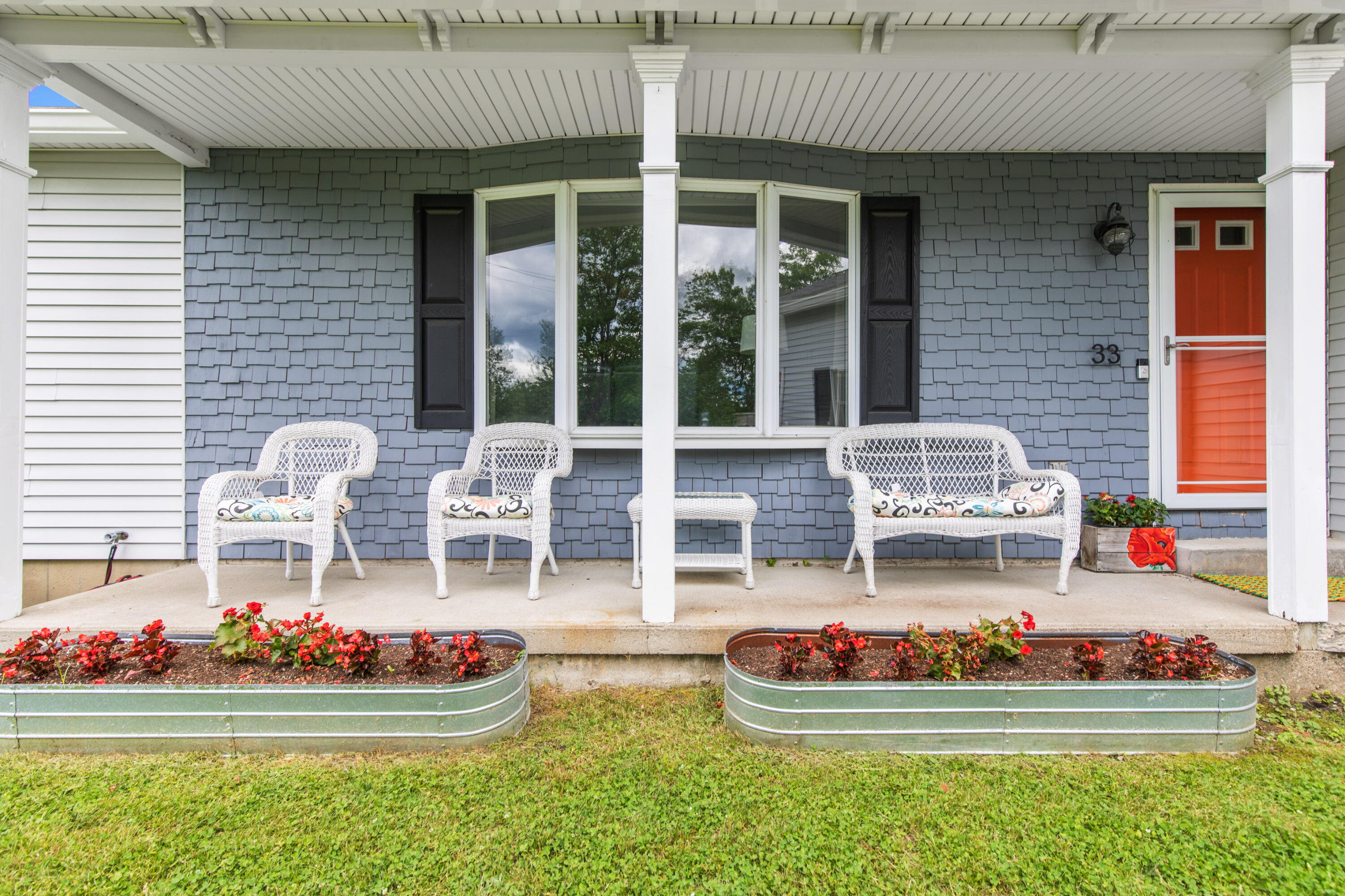 33 Cathedral Oaks Drive