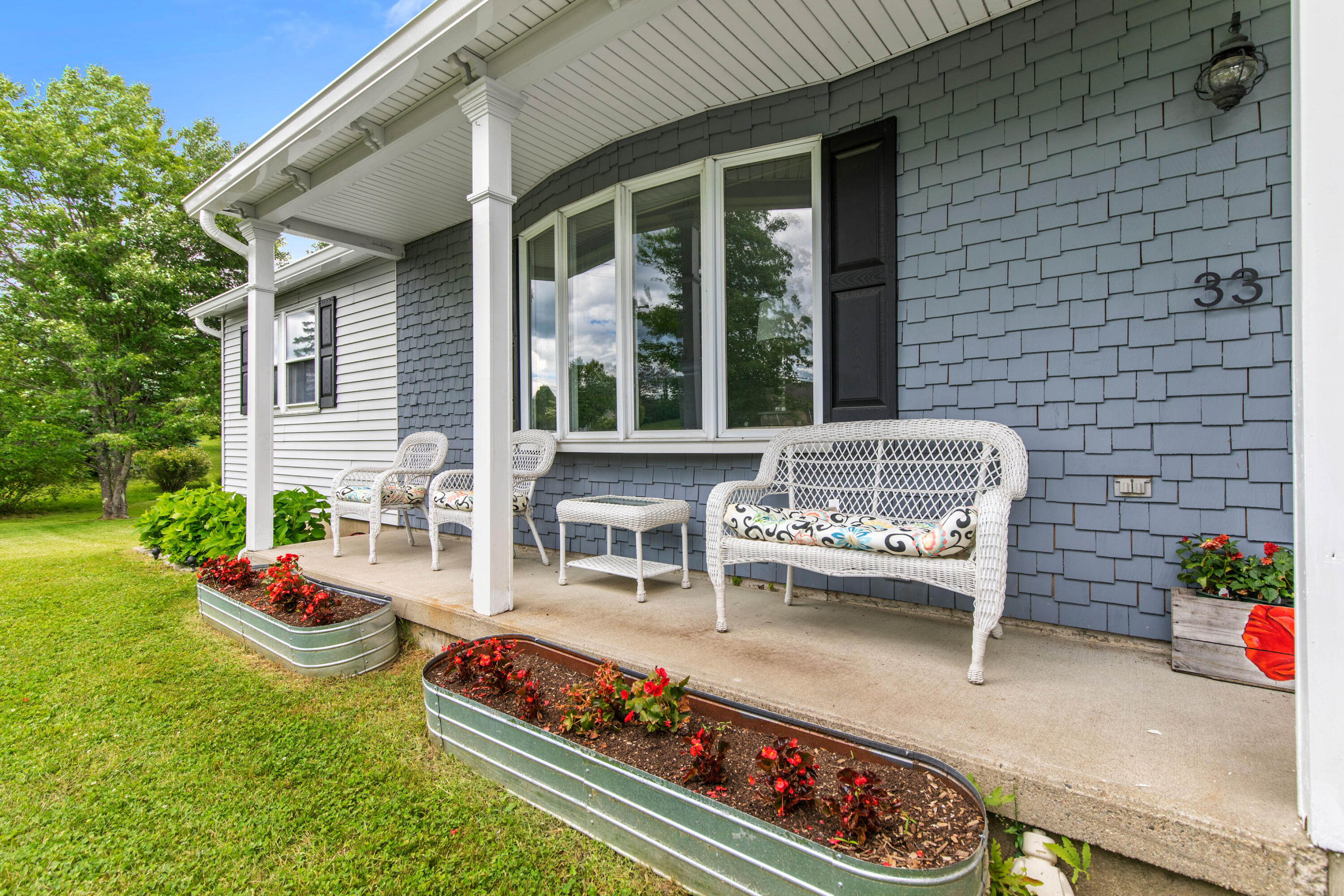 33 Cathedral Oaks Drive