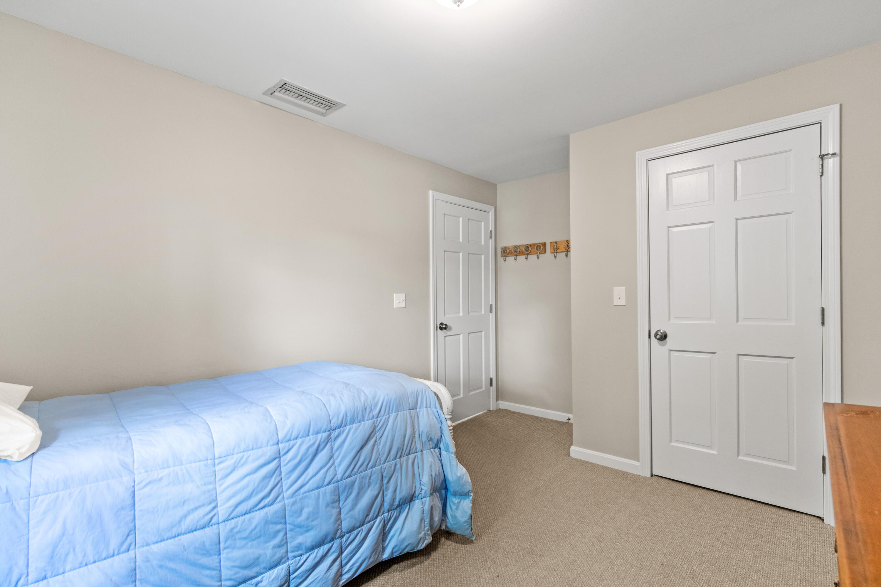 33 Cathedral Oaks Drive