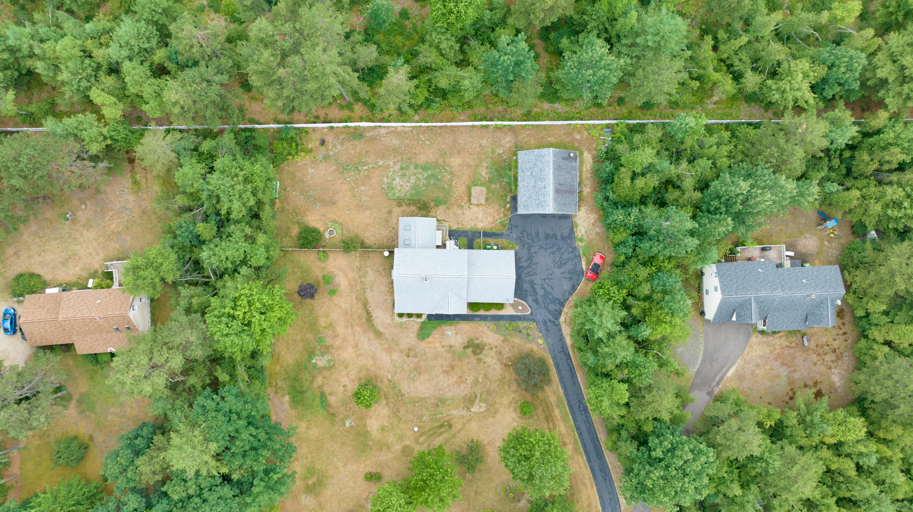 83 Country Club 2 Road
