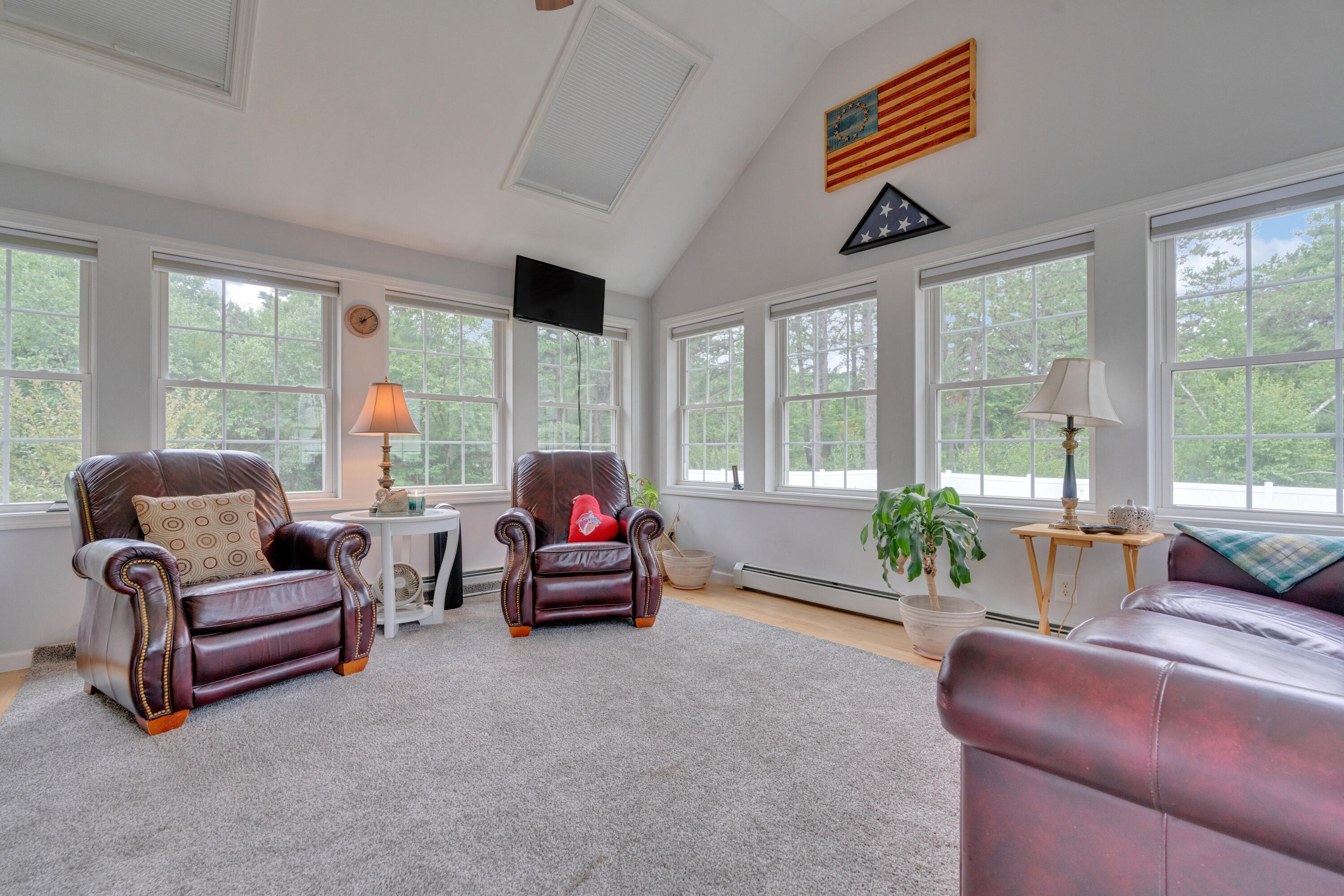 83 Country Club 2 Road