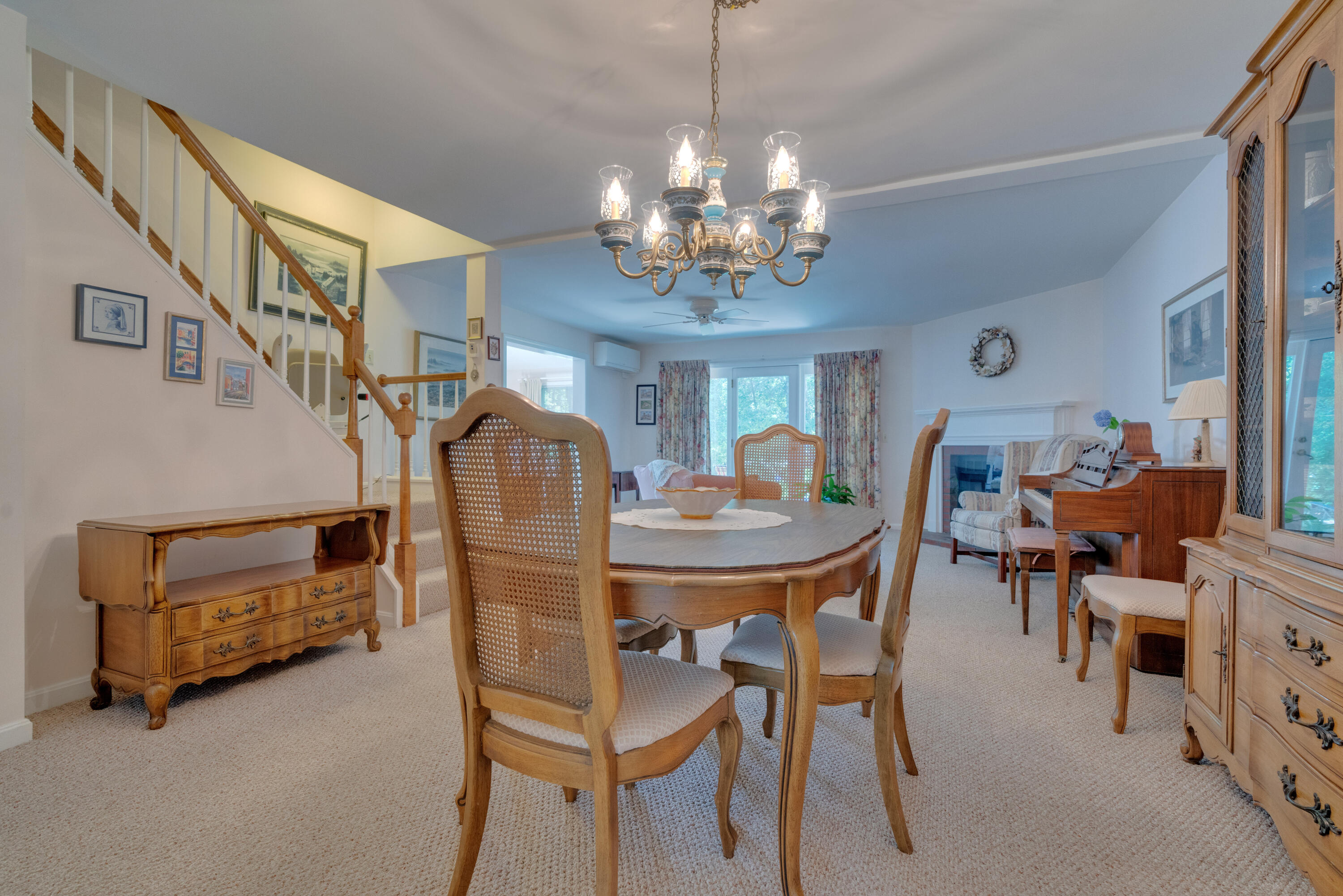 4 Settlers Court, 302