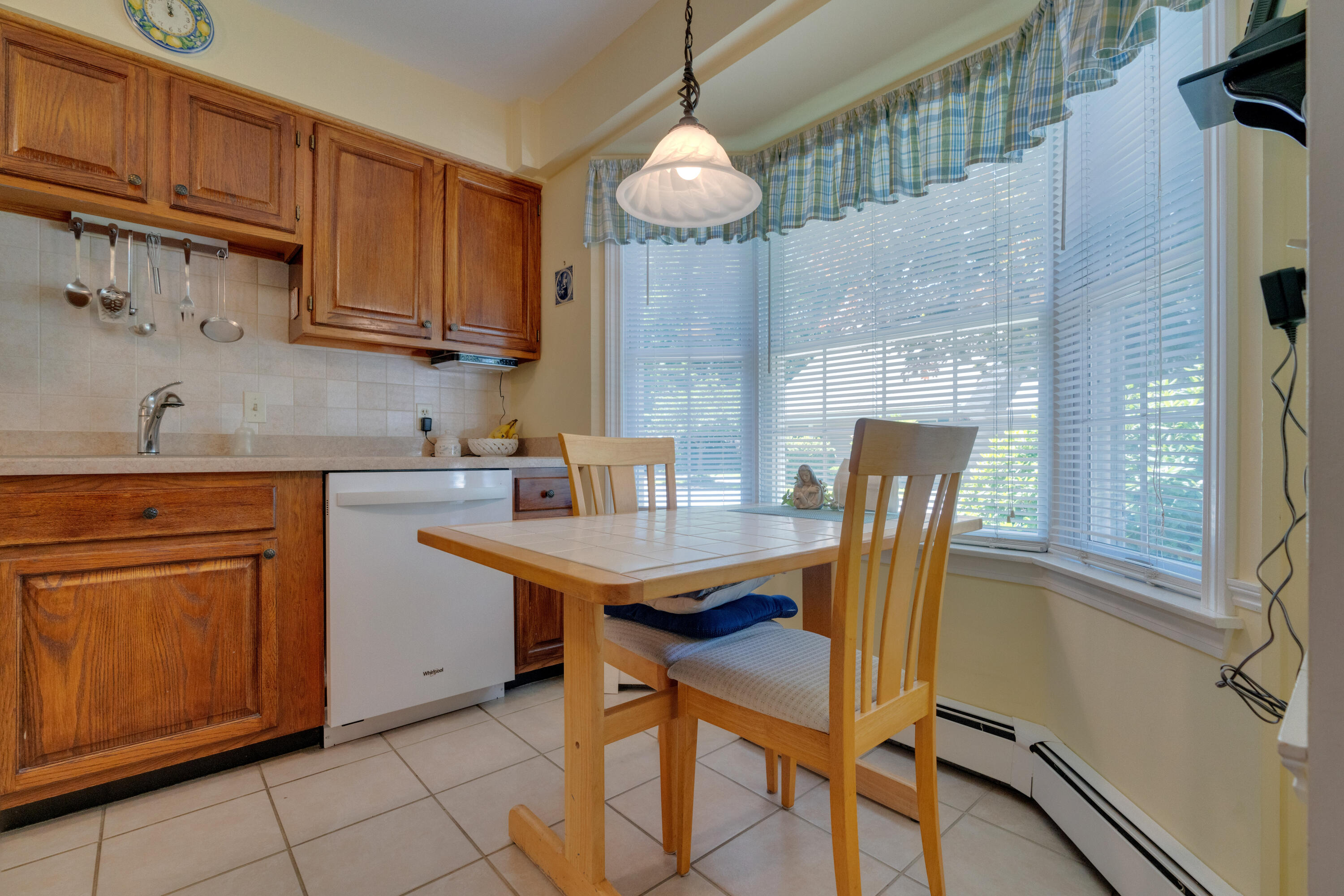 4 Settlers Court, 302