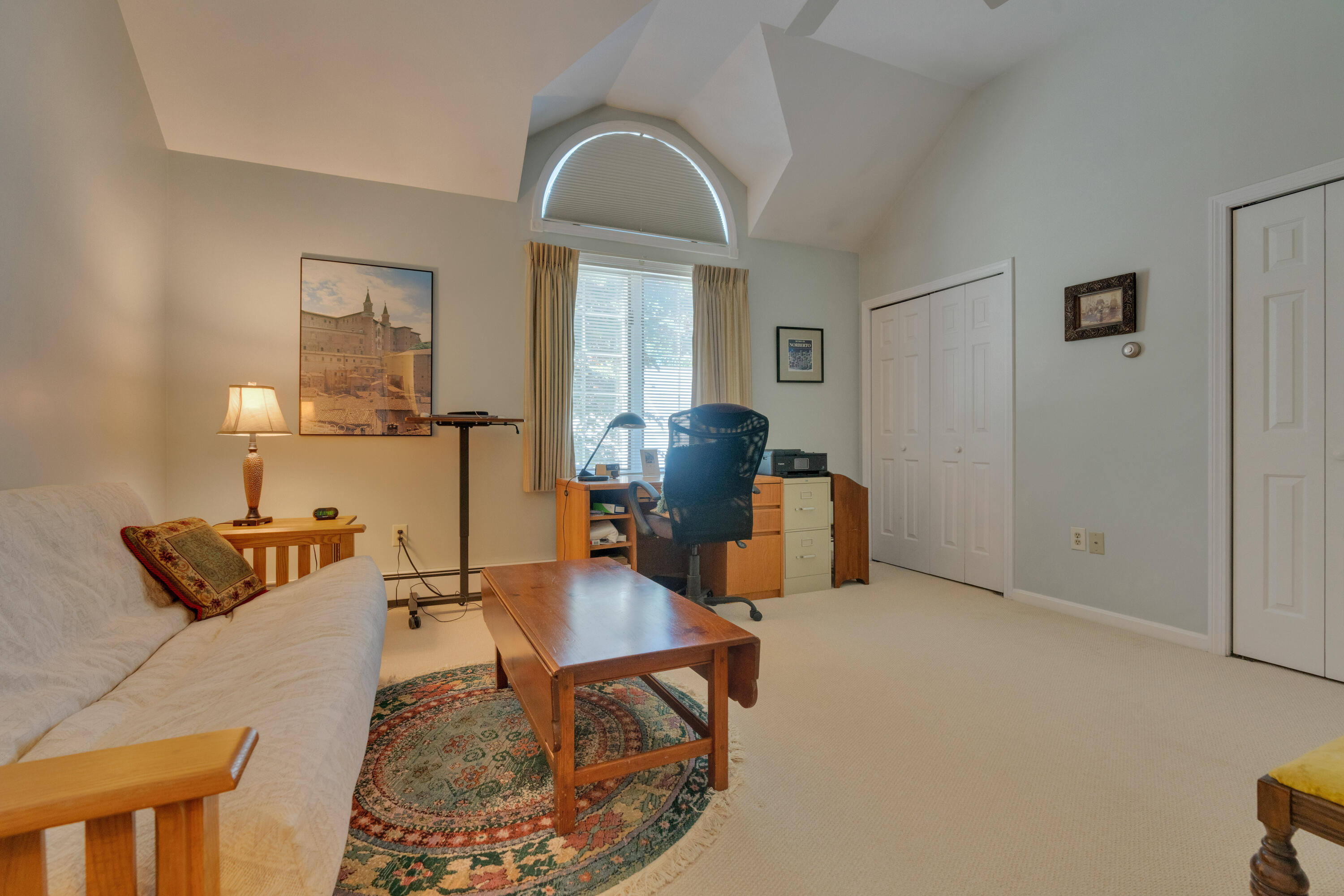 4 Settlers Court, 302