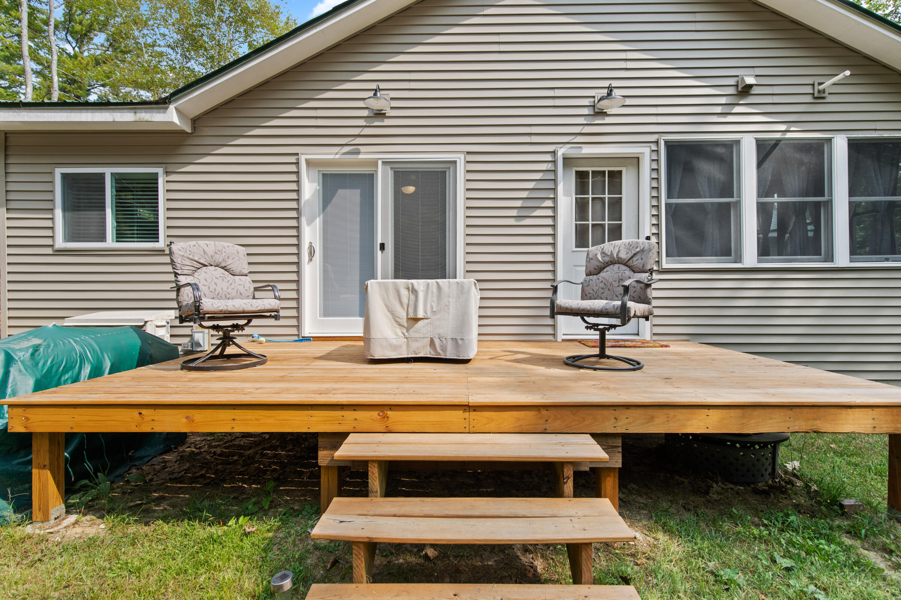 589 Songo Pond Road