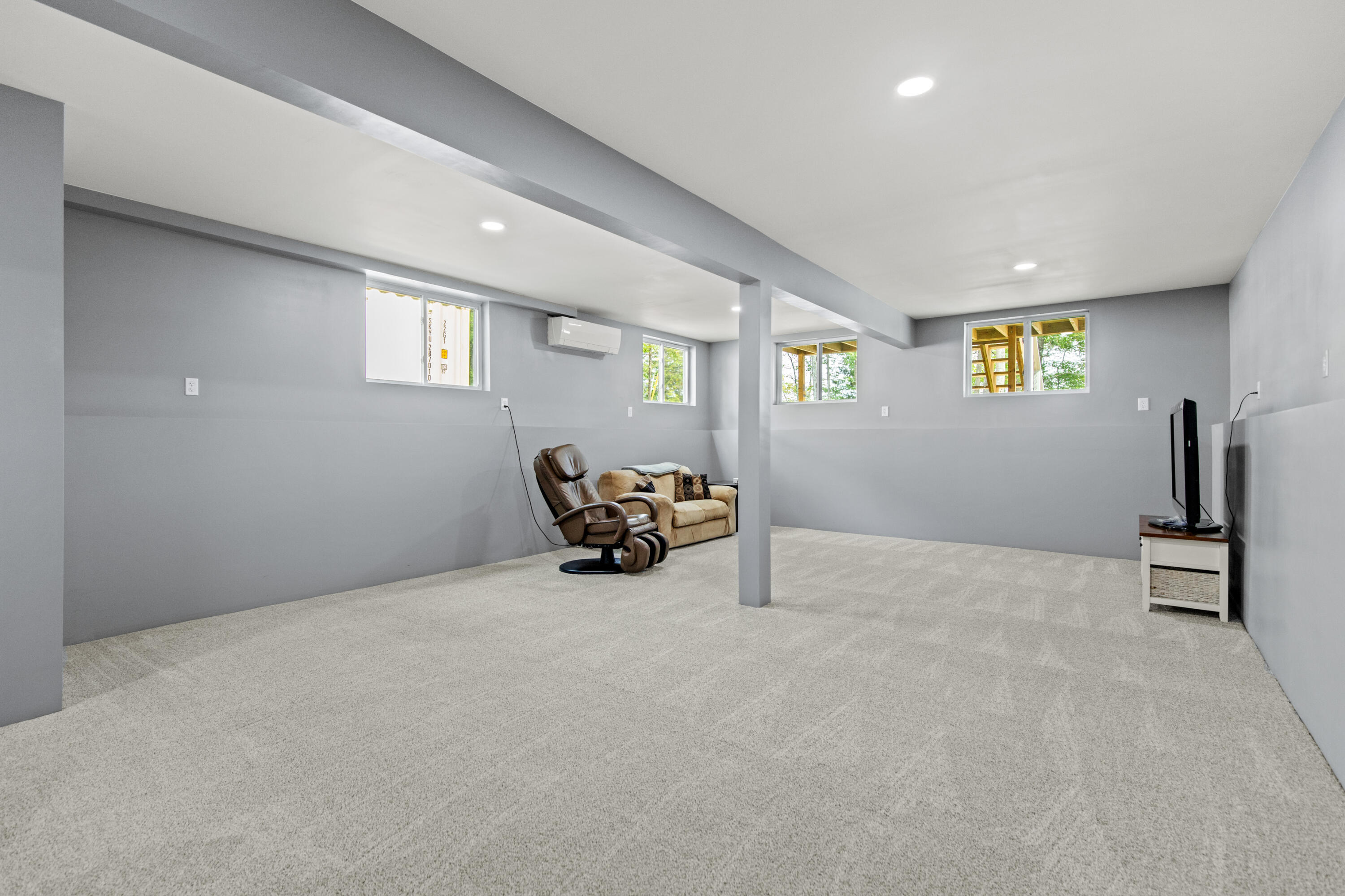 589 Songo Pond Road