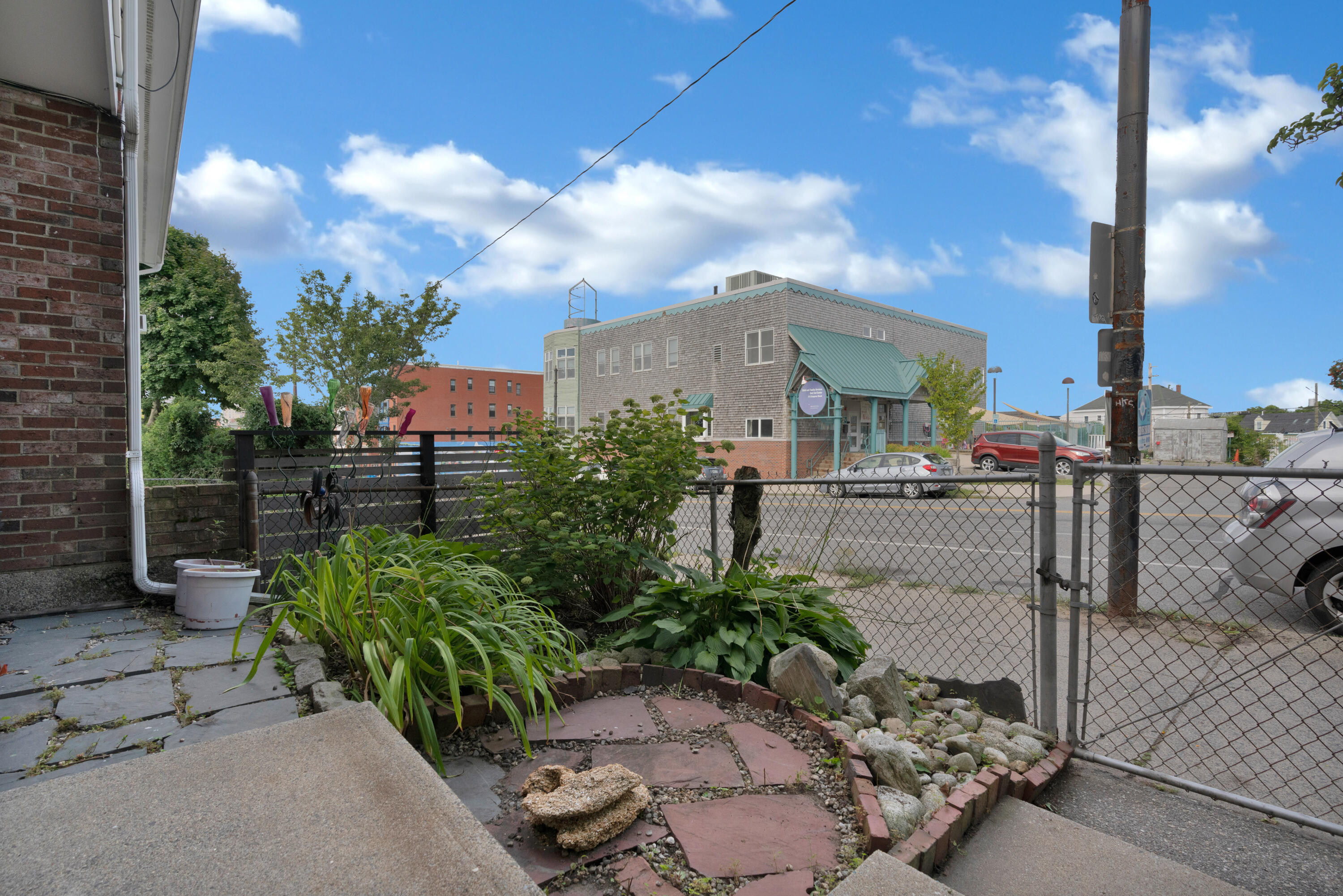 206 Congress Street, 206