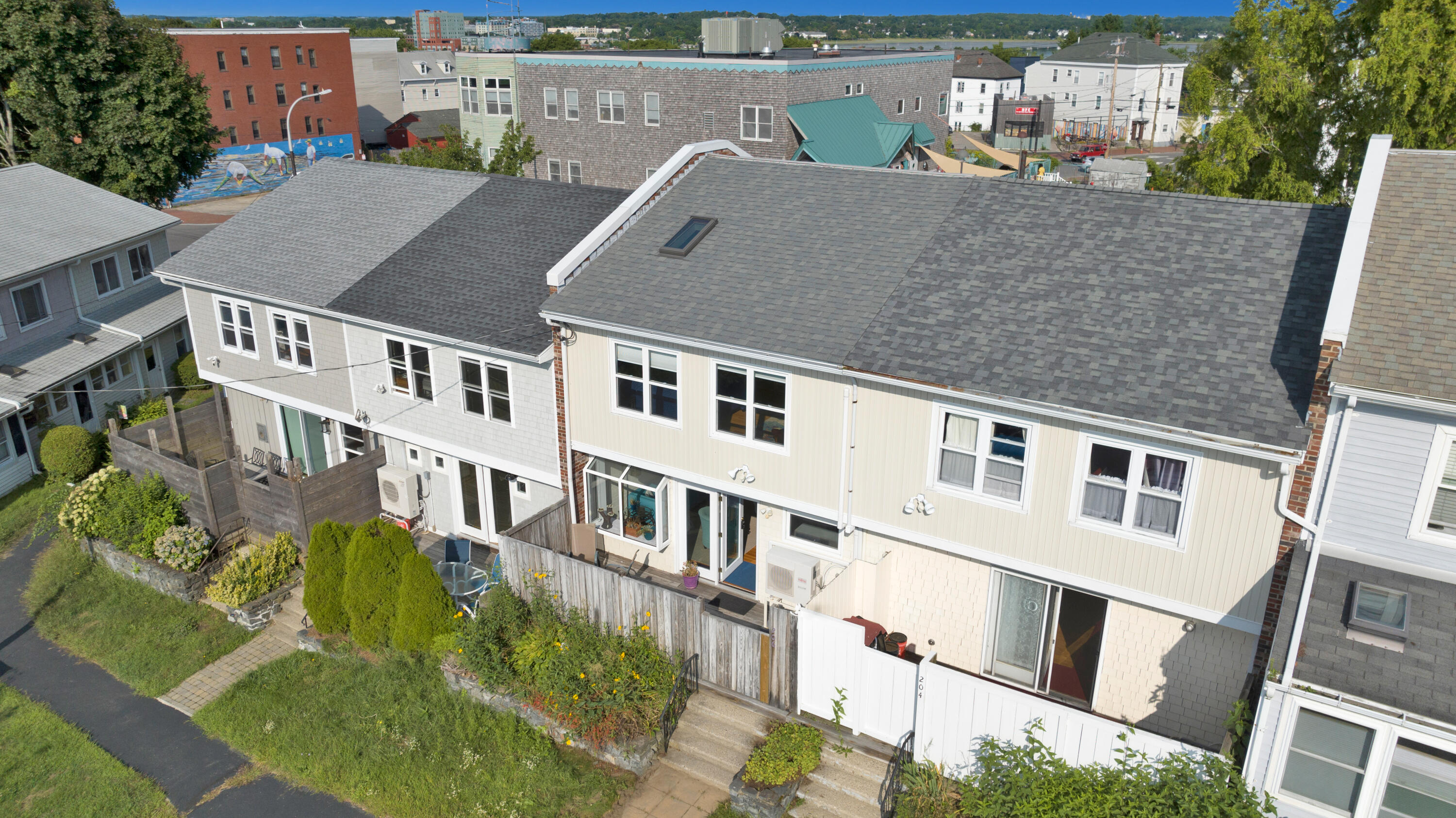 206 Congress Street, 206