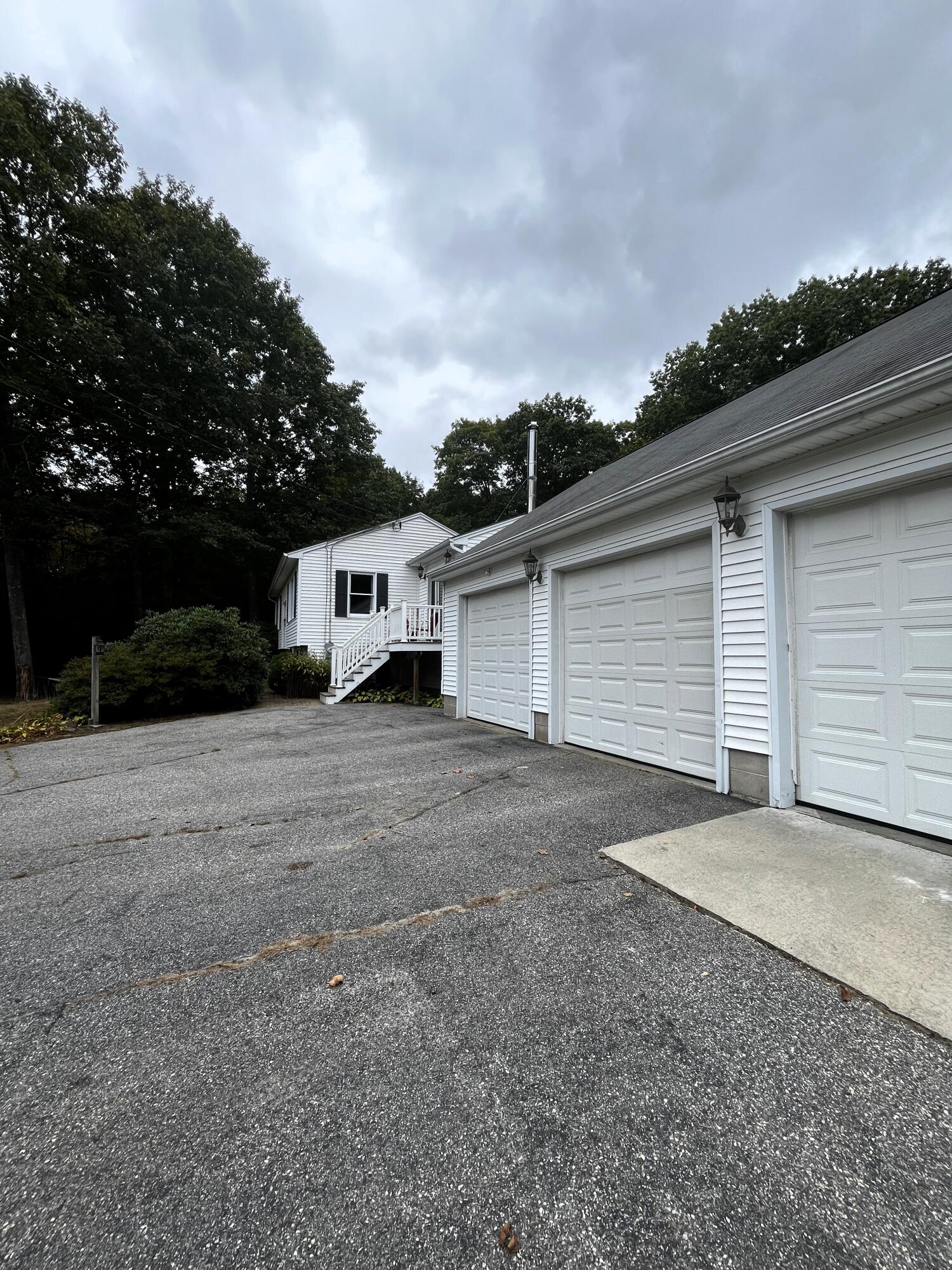 80 Fall Ridge Road