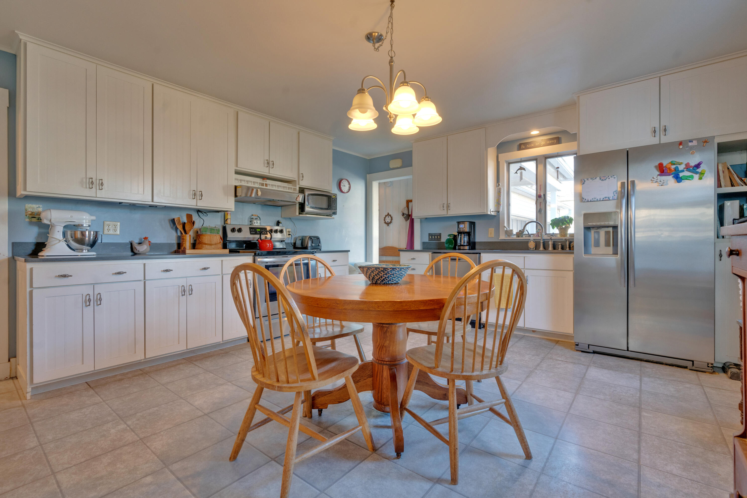10 Herring Avenue